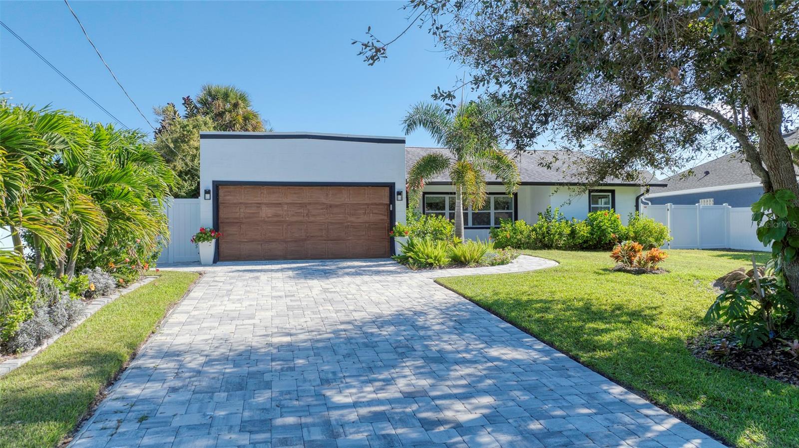 Image 62 of 72 For 4715 Montrose Avenue