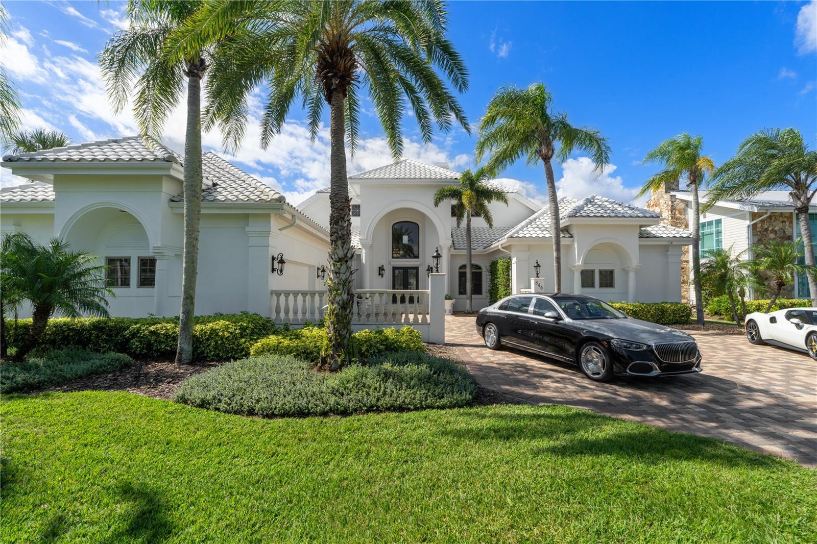 Image 11 of 100 For 846 Riverside Drive