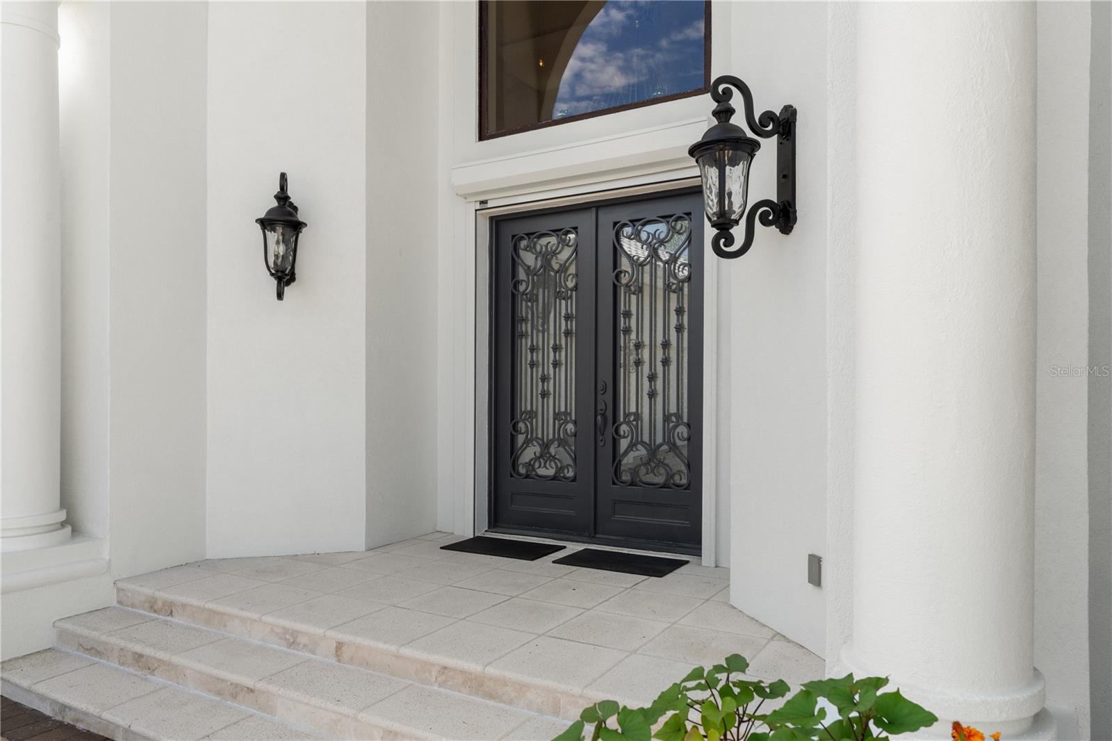 Image 14 of 100 For 846 Riverside Drive