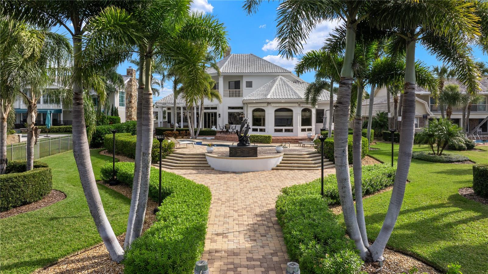 Image 2 of 100 For 846 Riverside Drive