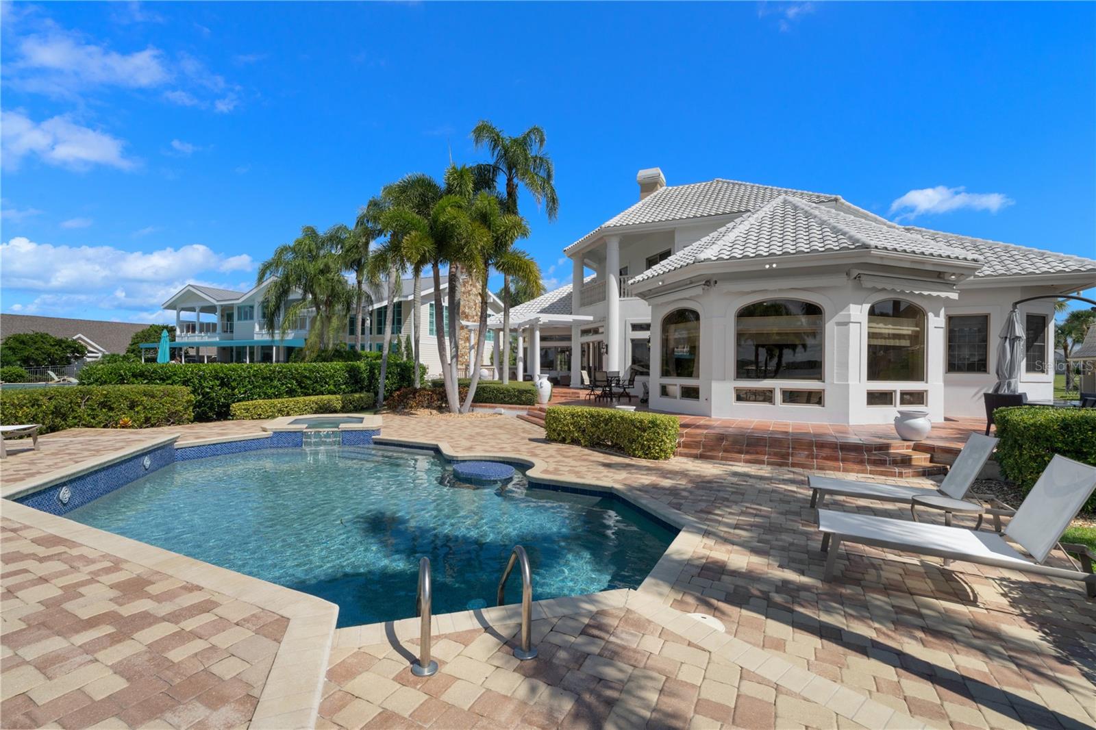 Image 22 of 100 For 846 Riverside Drive