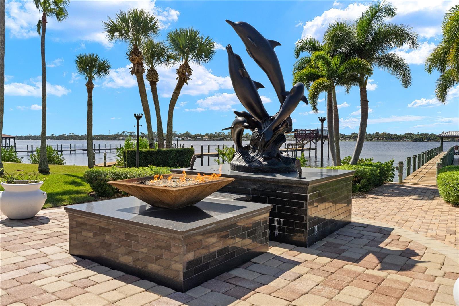 Image 23 of 100 For 846 Riverside Drive