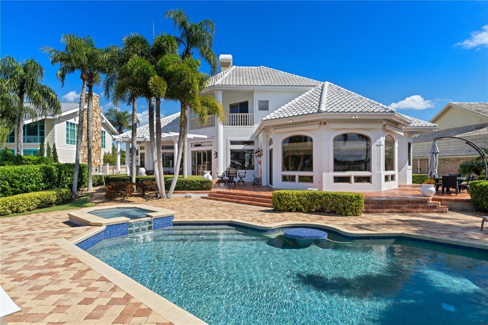 Image 24 of 100 For 846 Riverside Drive