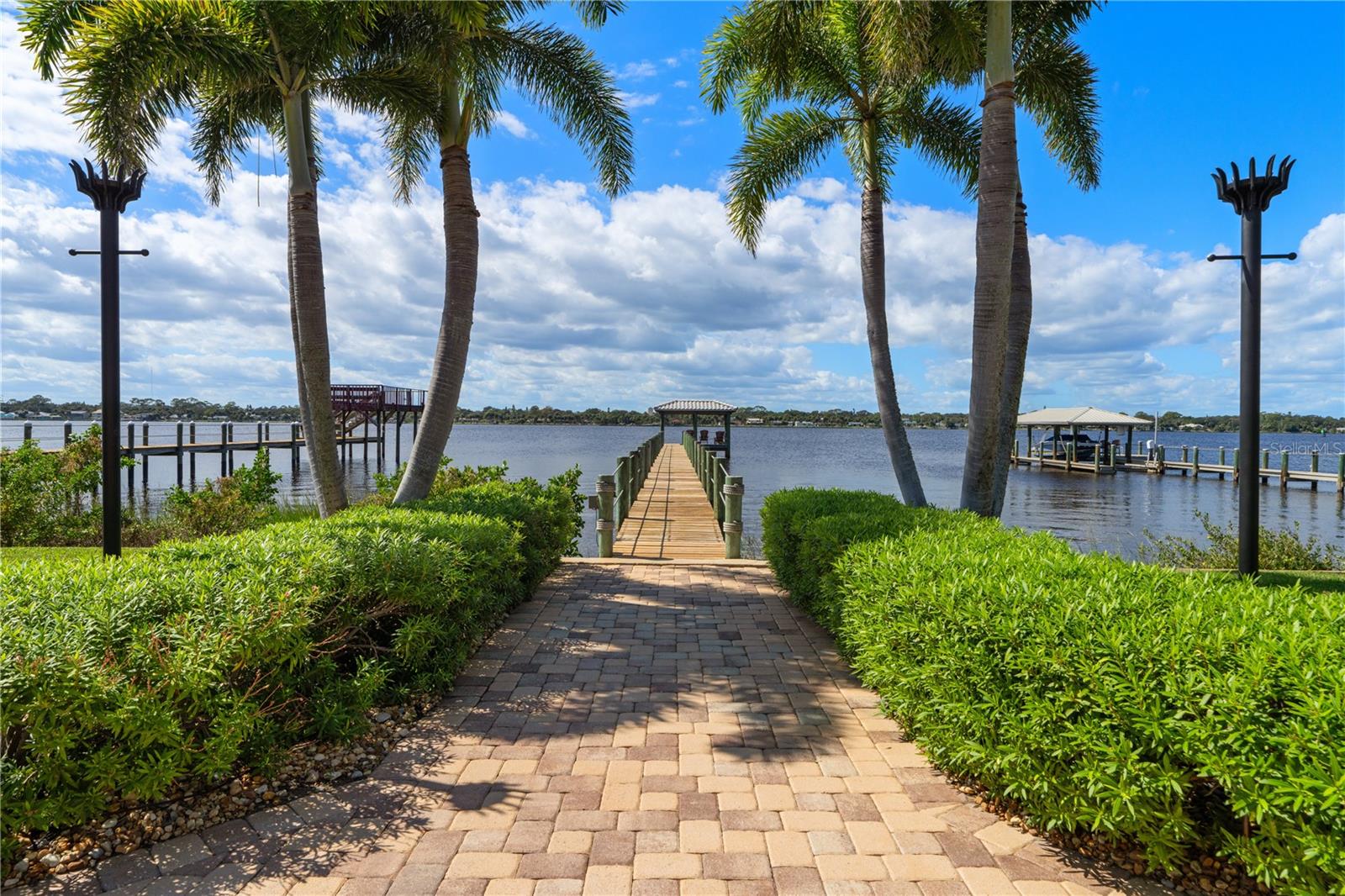 Image 25 of 100 For 846 Riverside Drive