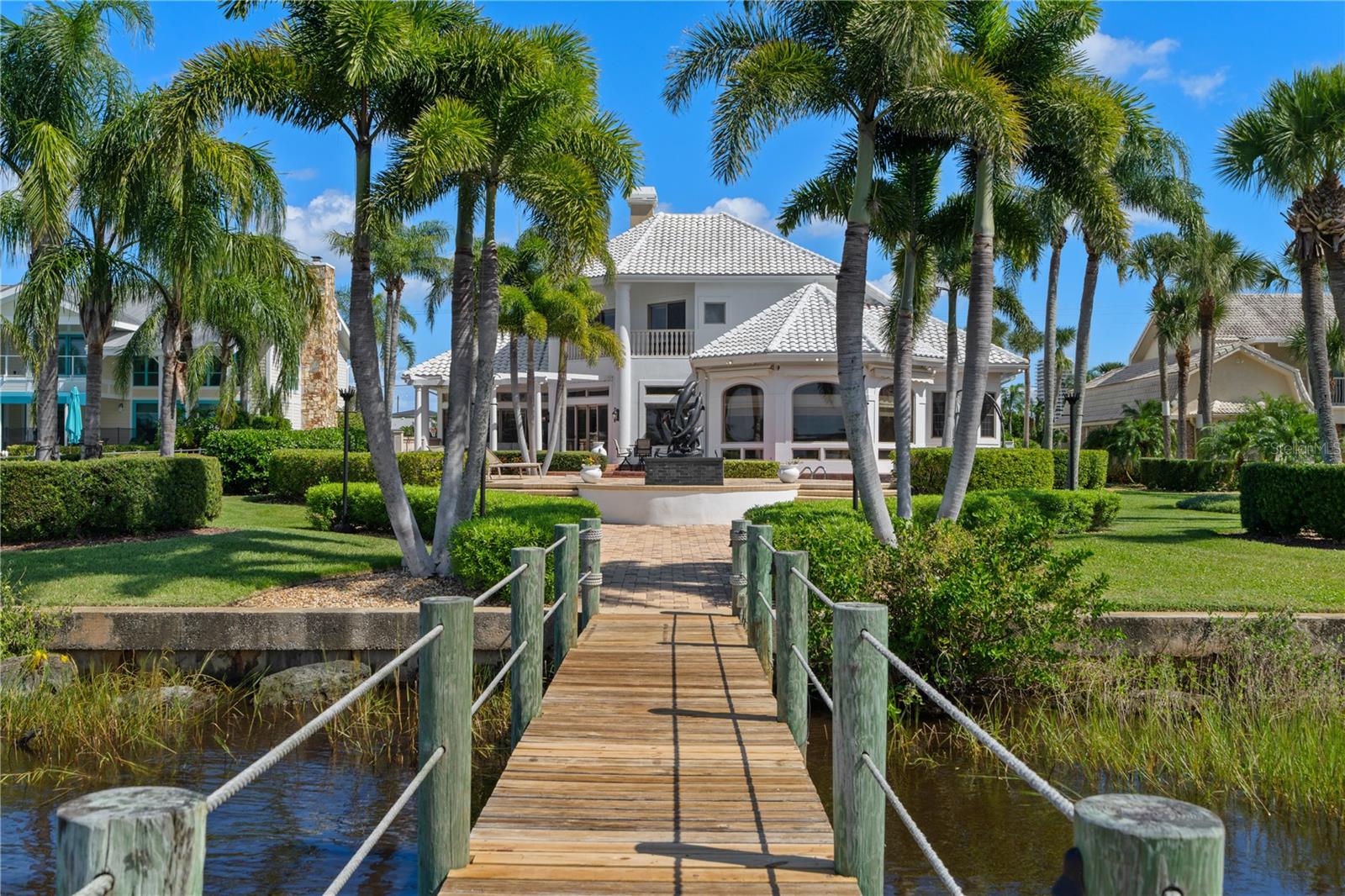 Image 26 of 100 For 846 Riverside Drive