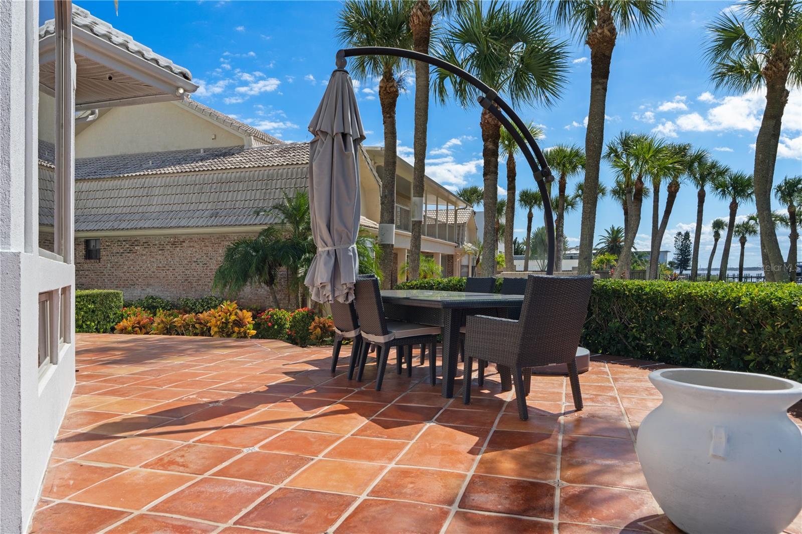 Image 31 of 100 For 846 Riverside Drive