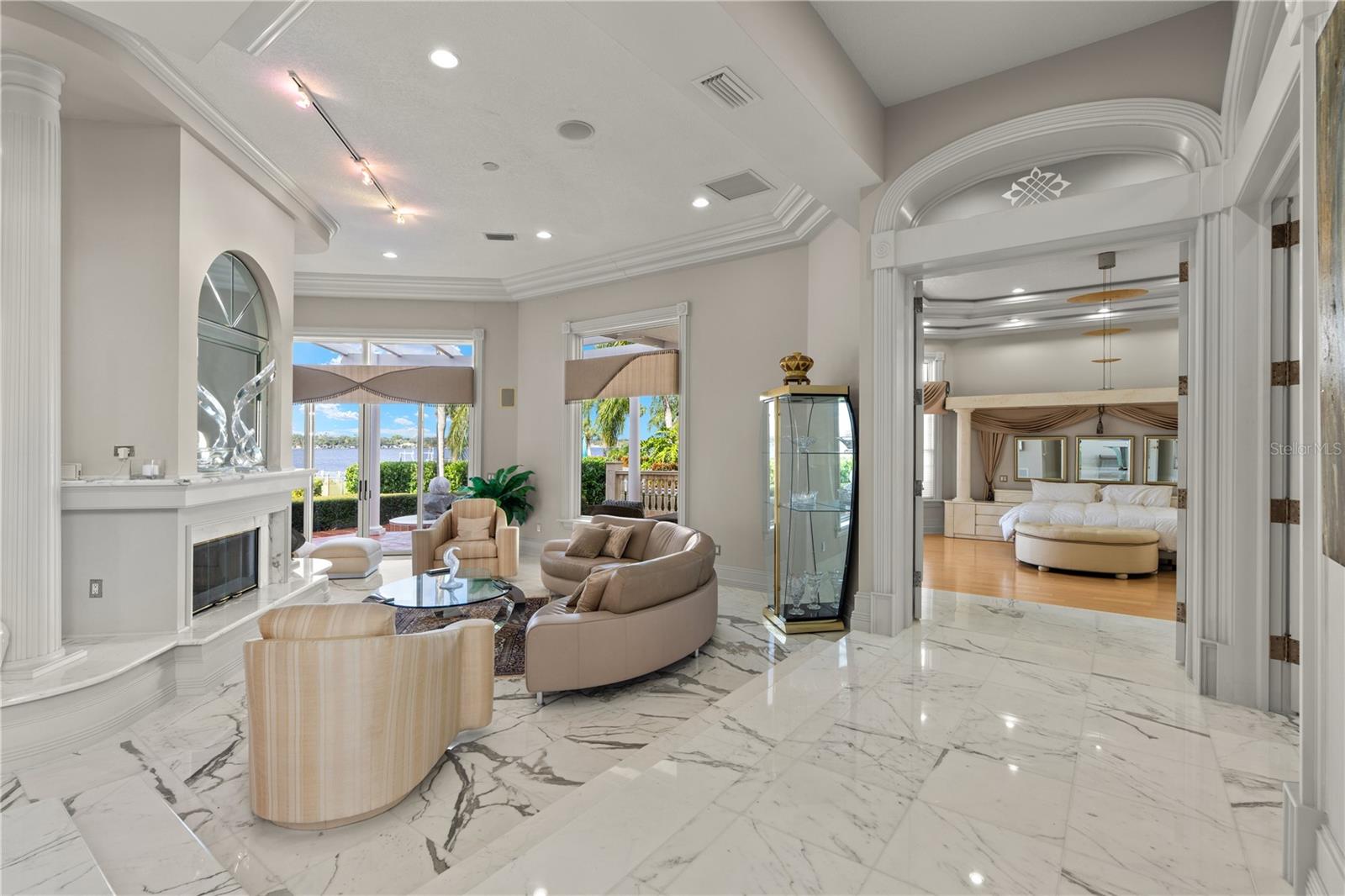 Image 37 of 100 For 846 Riverside Drive