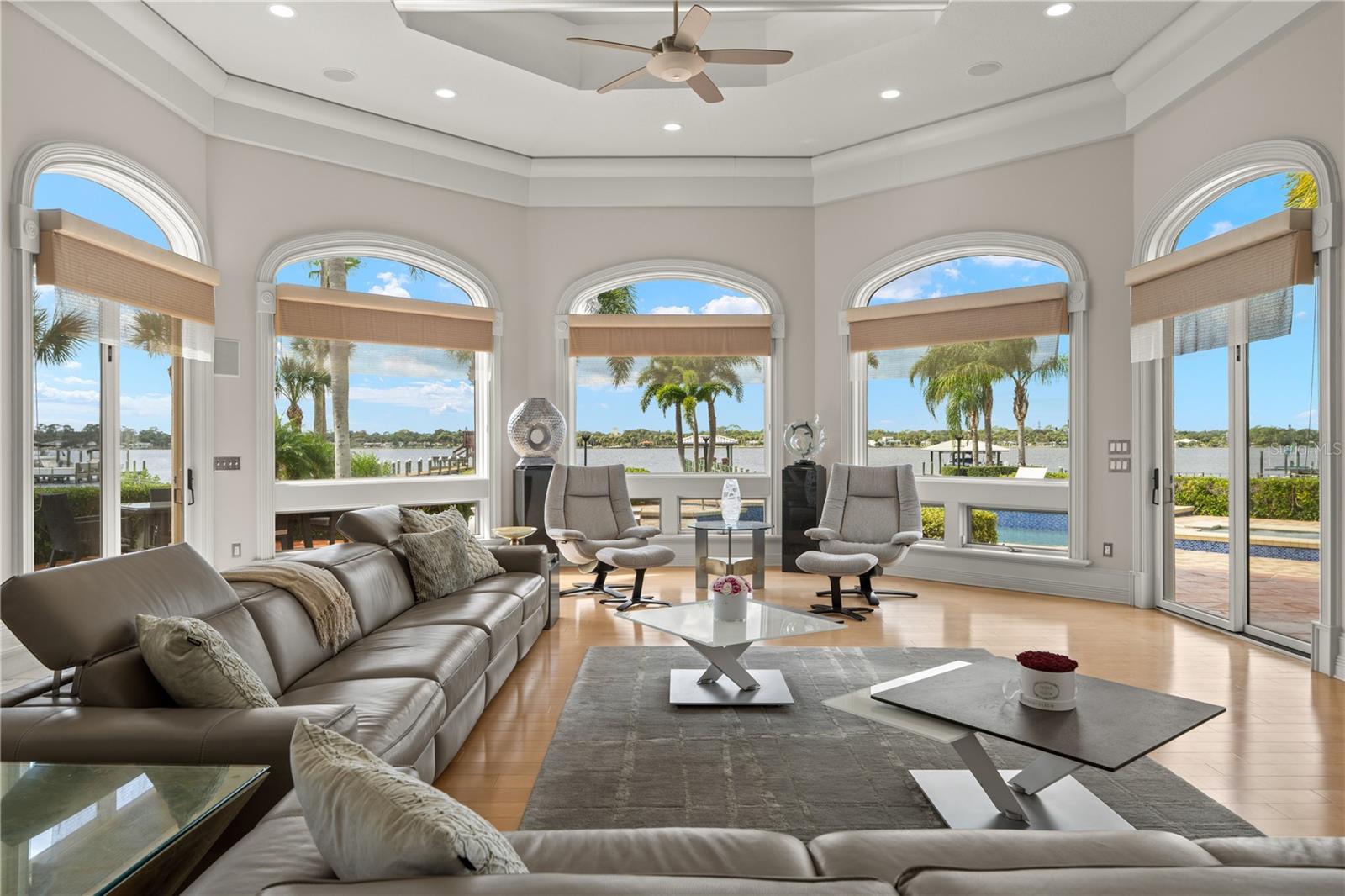 Image 65 of 100 For 846 Riverside Drive