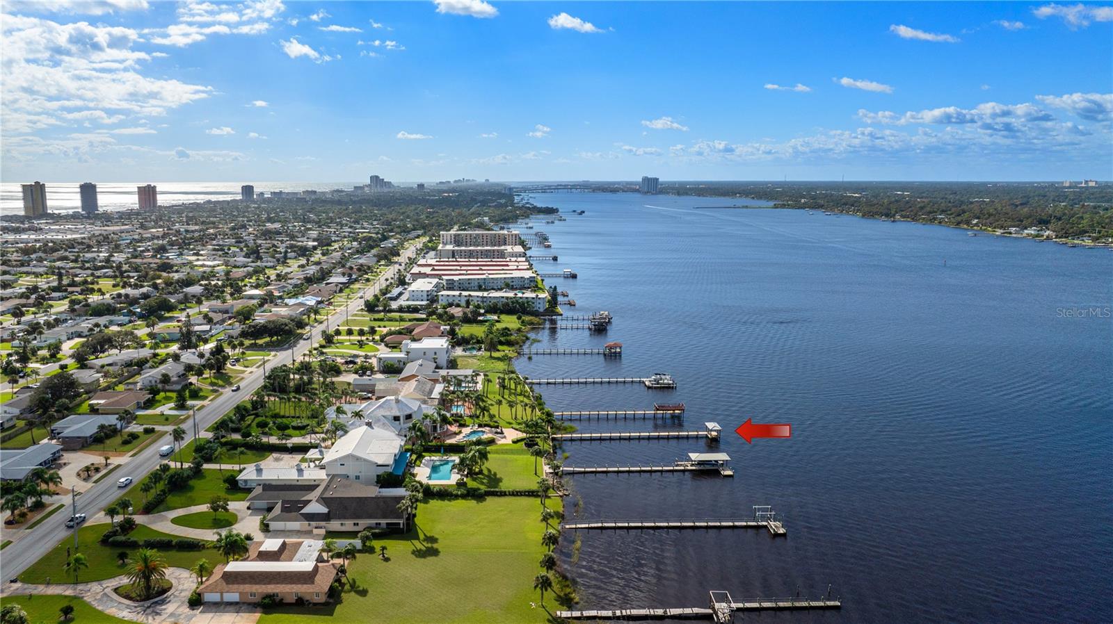 Image 7 of 100 For 846 Riverside Drive