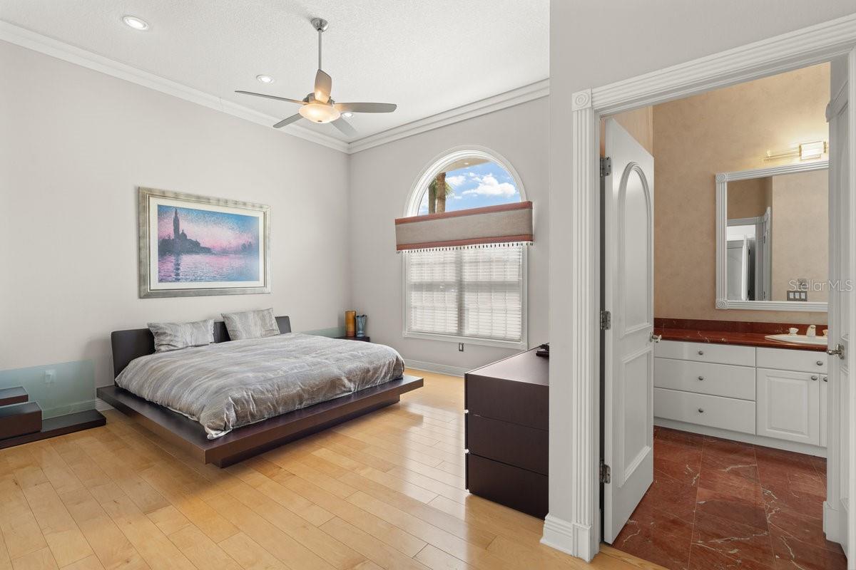 Image 78 of 100 For 846 Riverside Drive