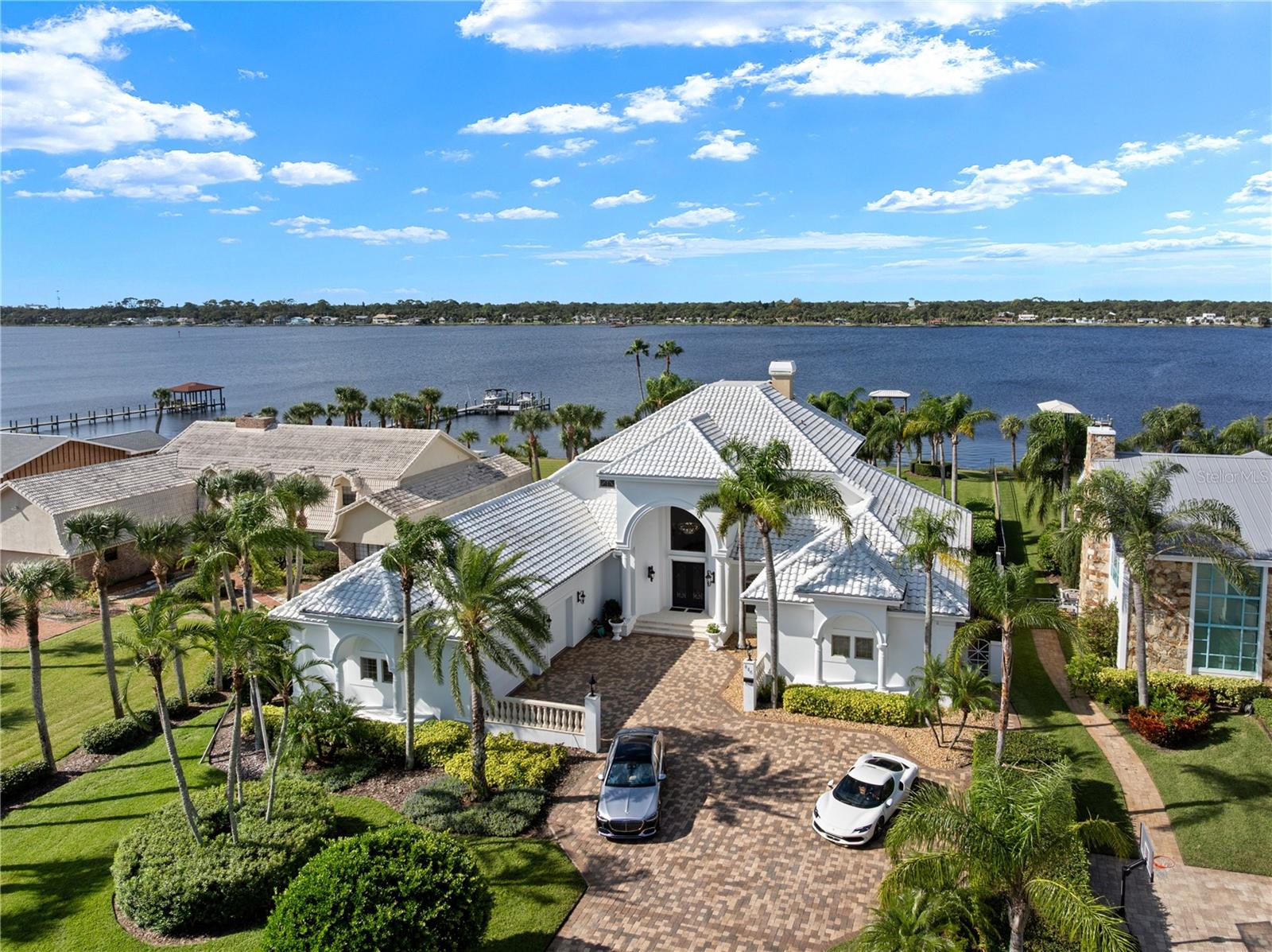 Image 8 of 100 For 846 Riverside Drive