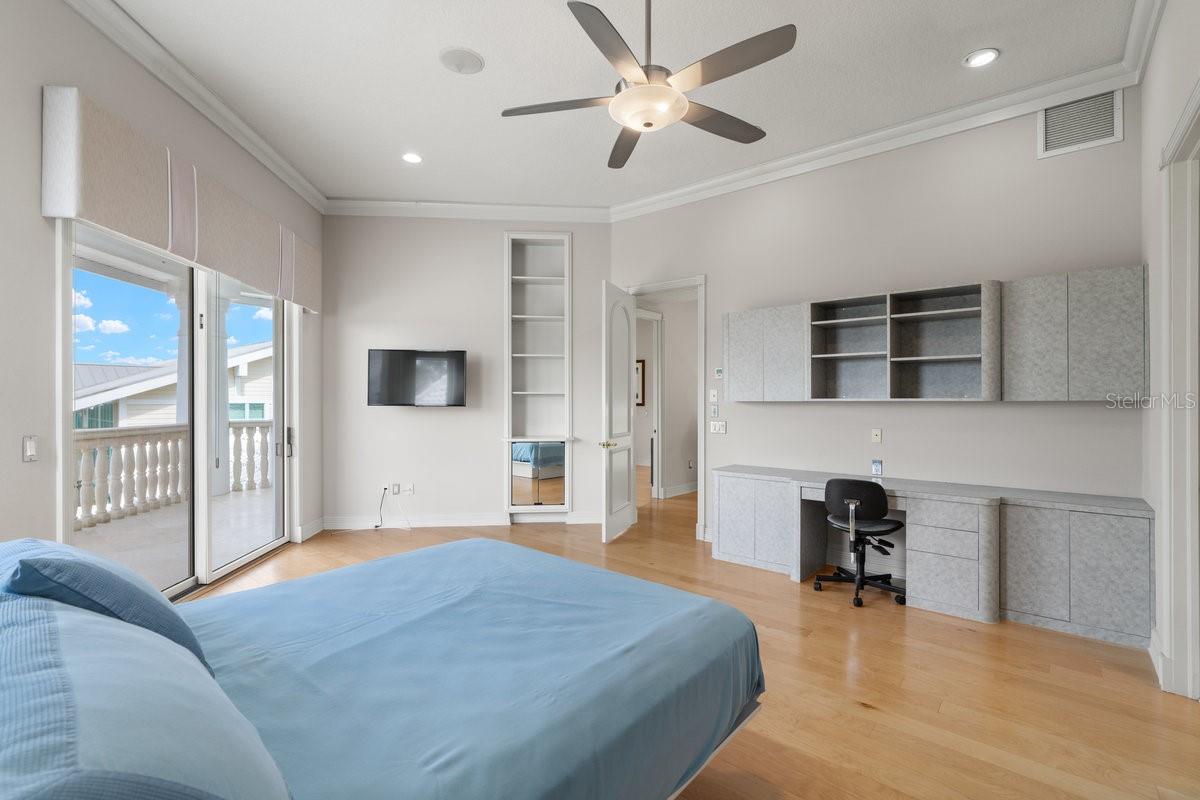 Image 88 of 100 For 846 Riverside Drive