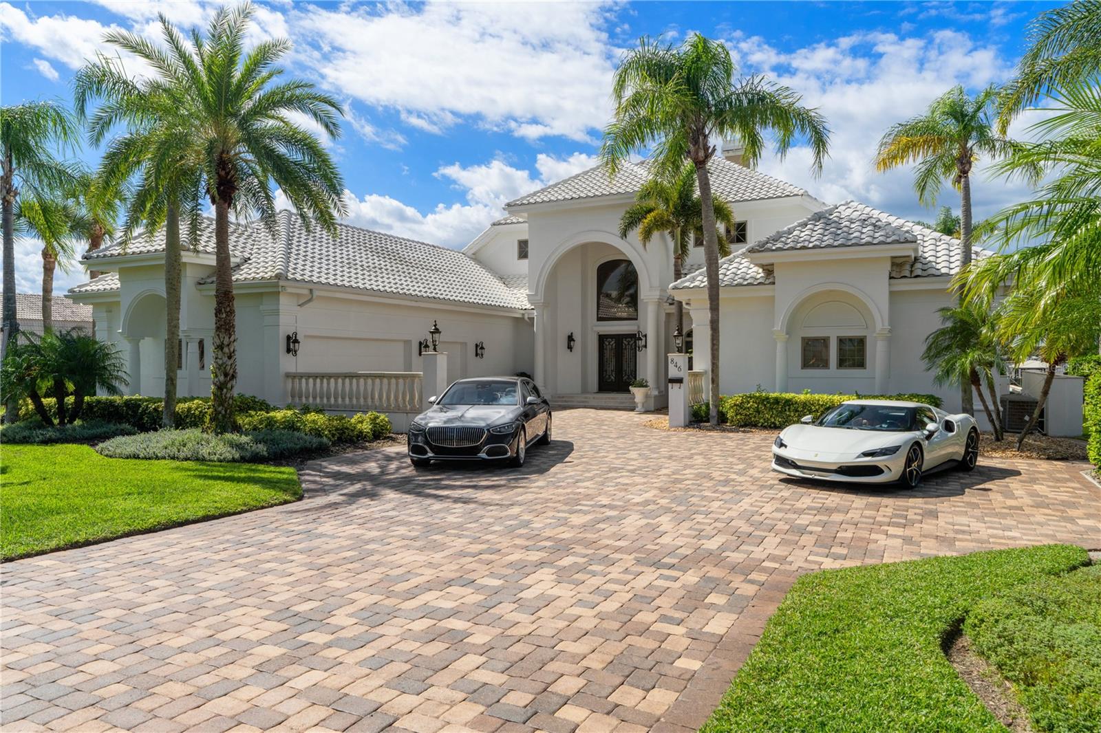 Image 9 of 100 For 846 Riverside Drive