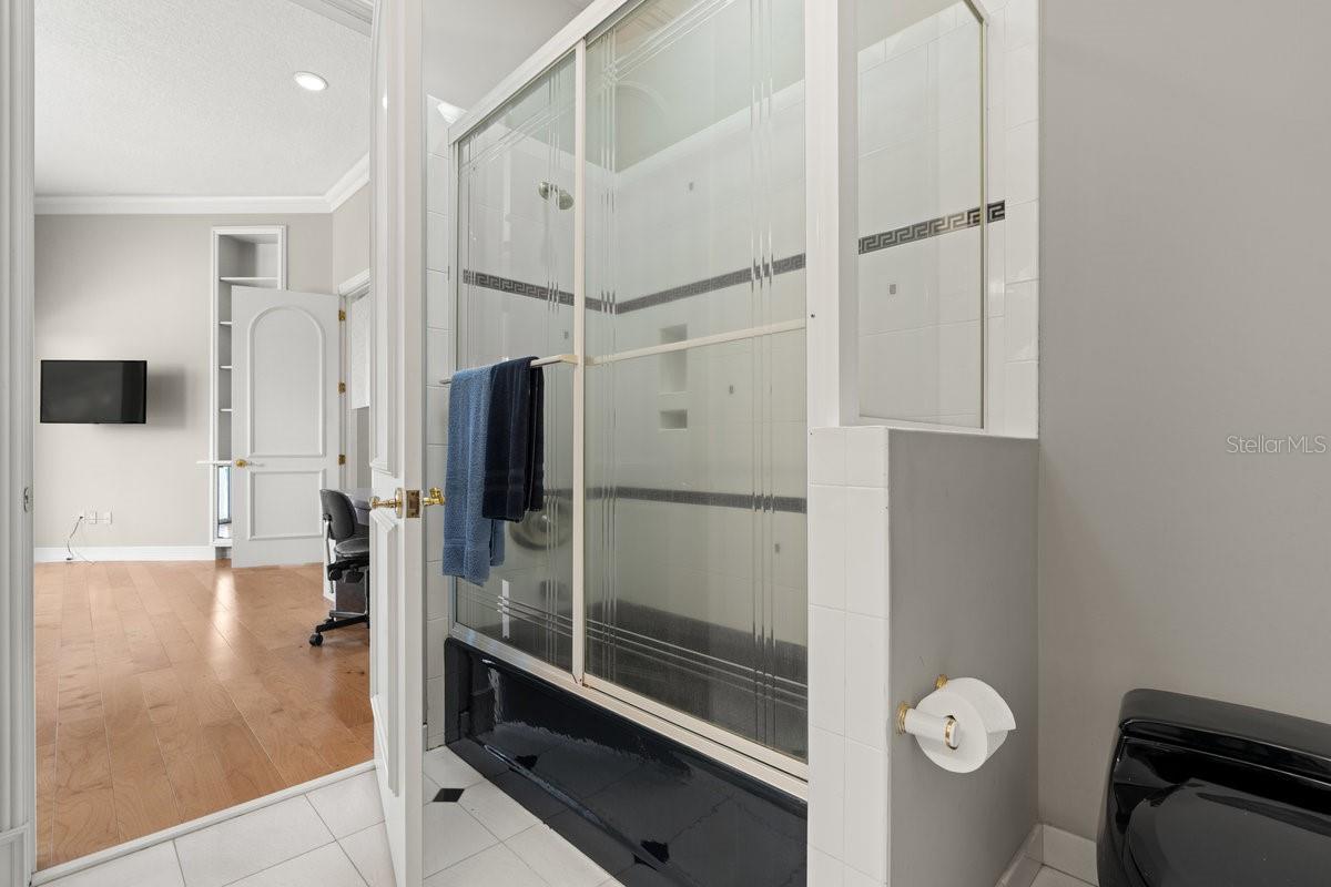 Image 90 of 100 For 846 Riverside Drive