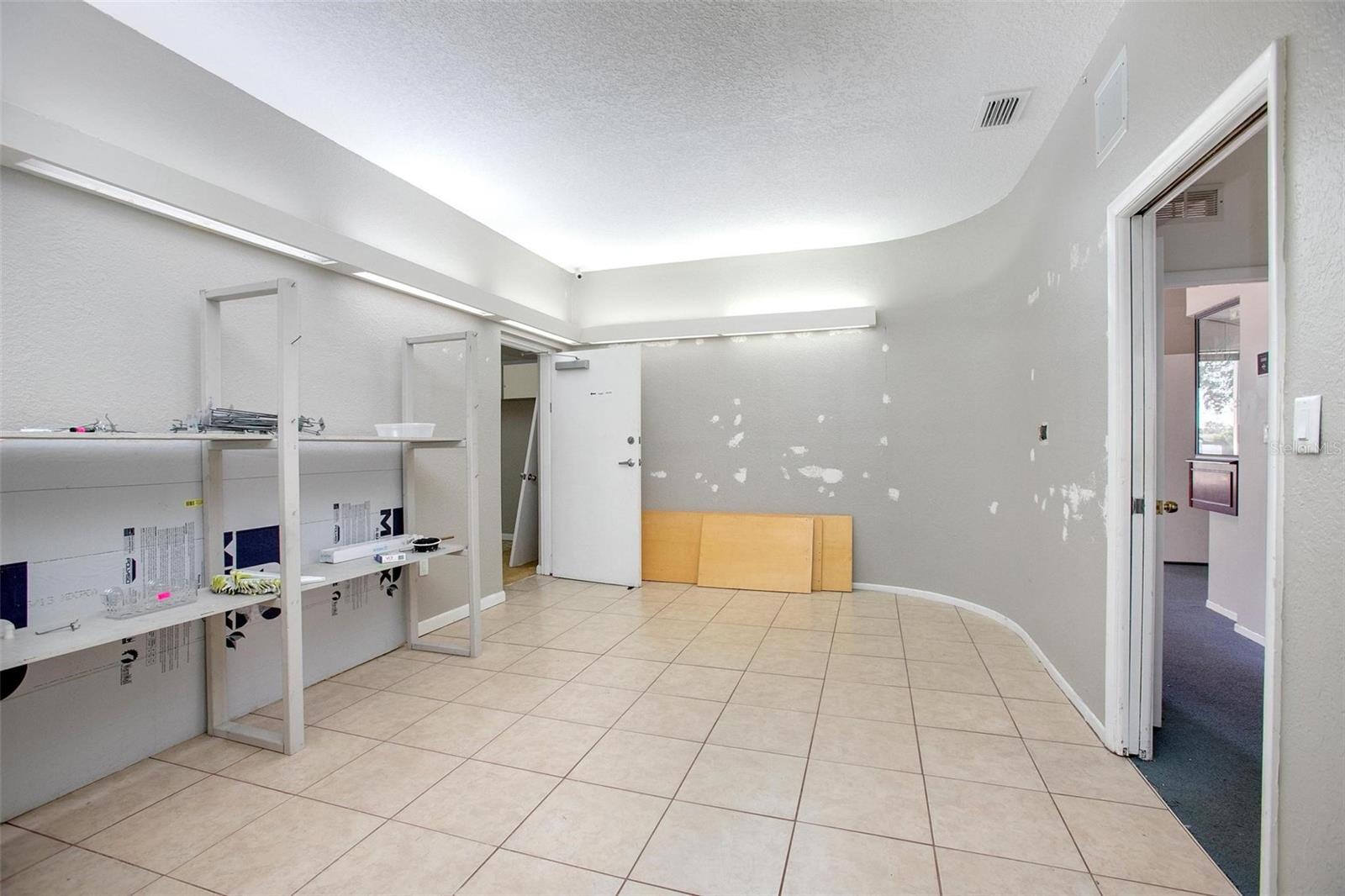 Image 10 of 15 For 1240 Normandy Boulevard