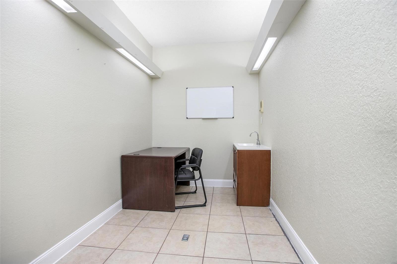 Image 16 of 23 For 1240 Normandy Boulevard