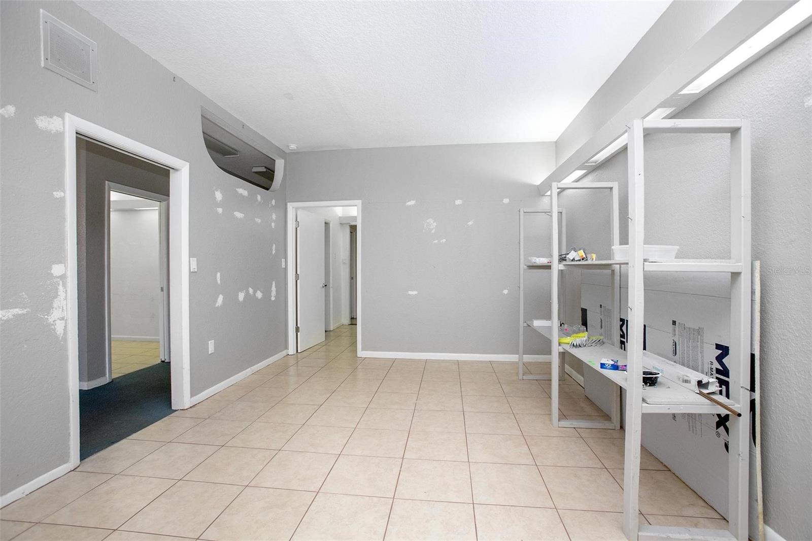 Image 9 of 15 For 1240 Normandy Boulevard