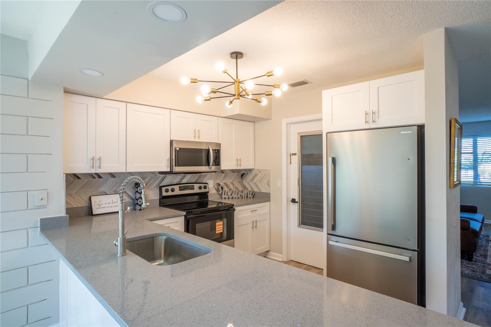 Image 11 of 45 For 24 Berkley Road