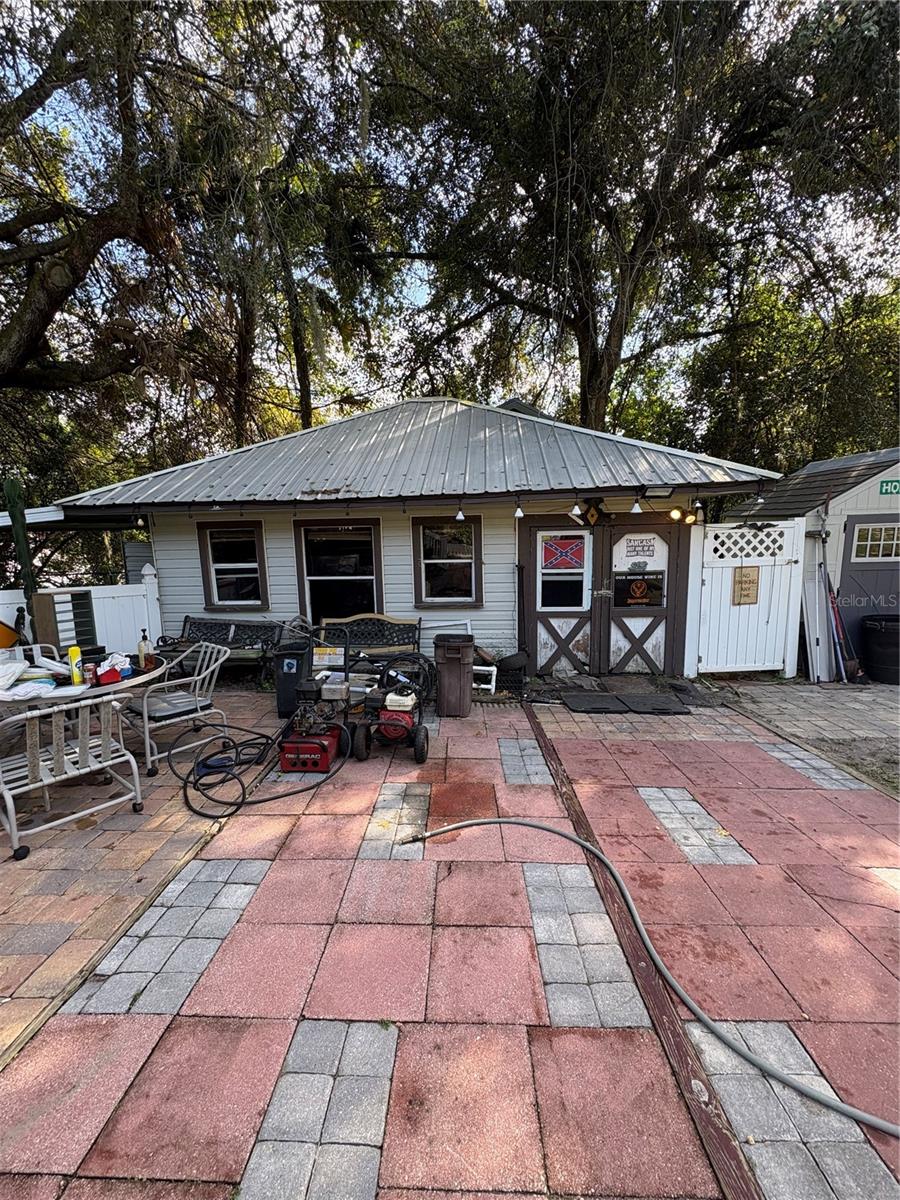 Image 28 of 38 For 270 Mcclendon Street