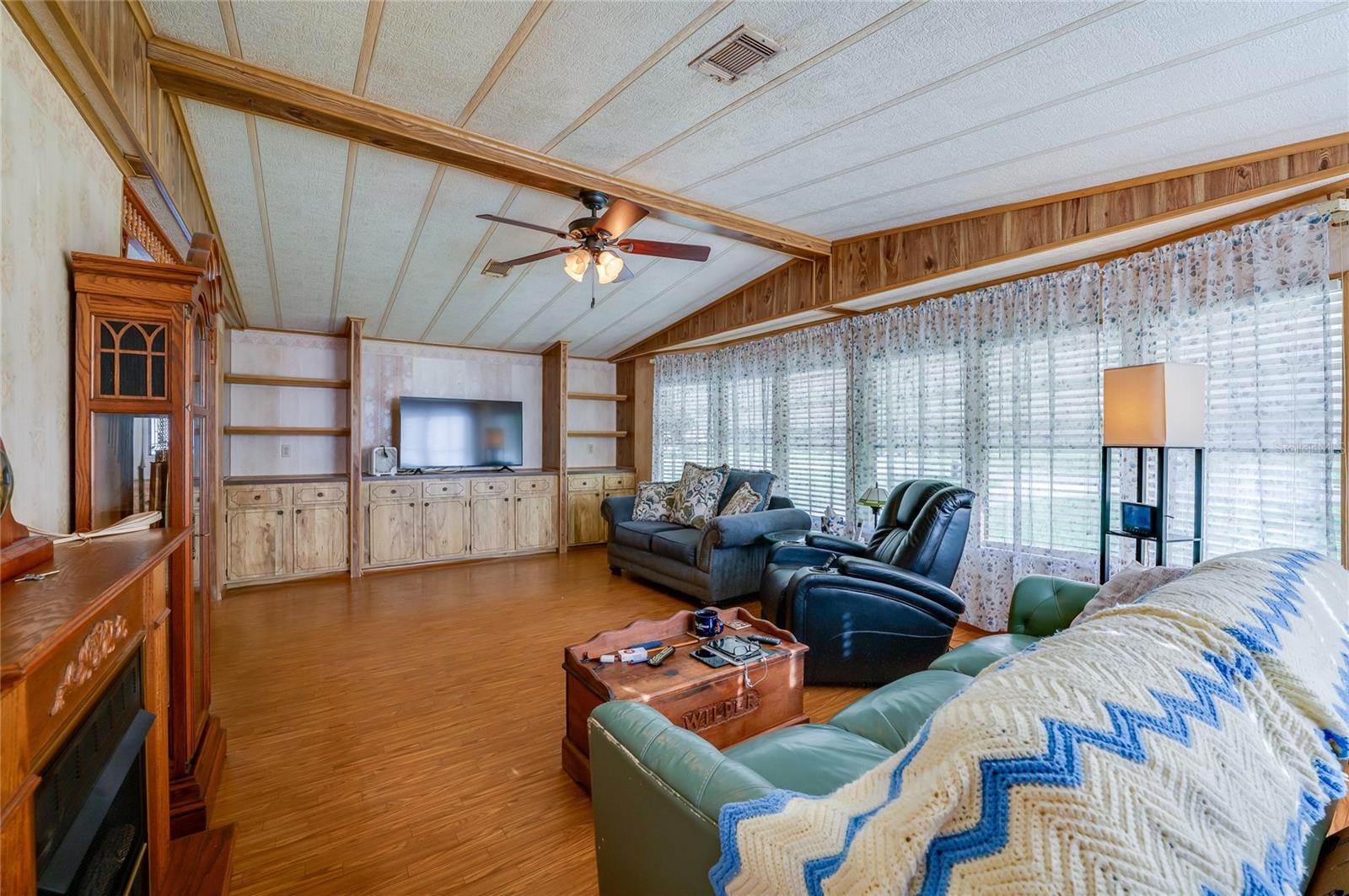 Image 6 of 36 For 3544 Cedar Lane