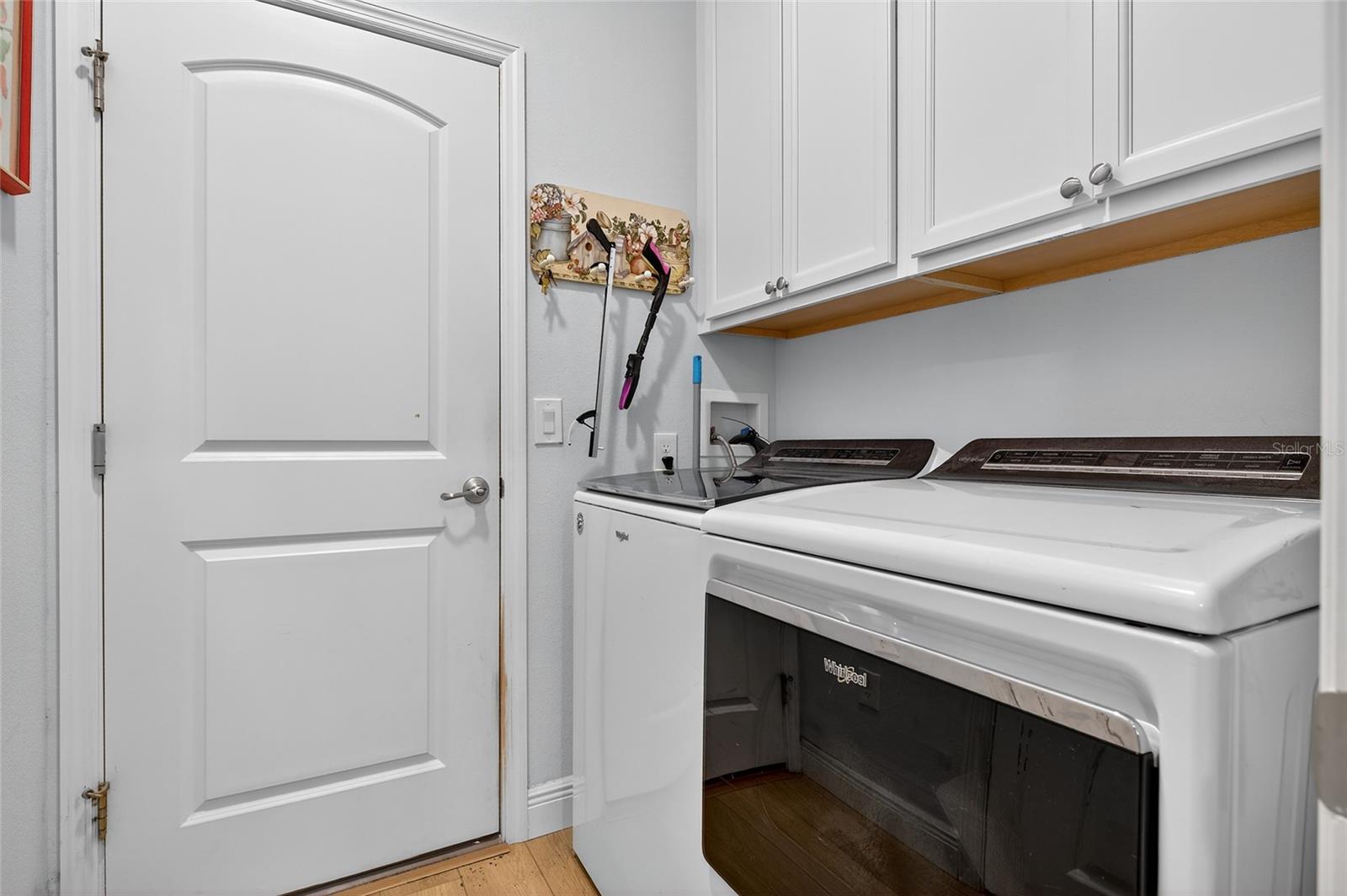 Image 27 of 40 For 42 Huntington Place