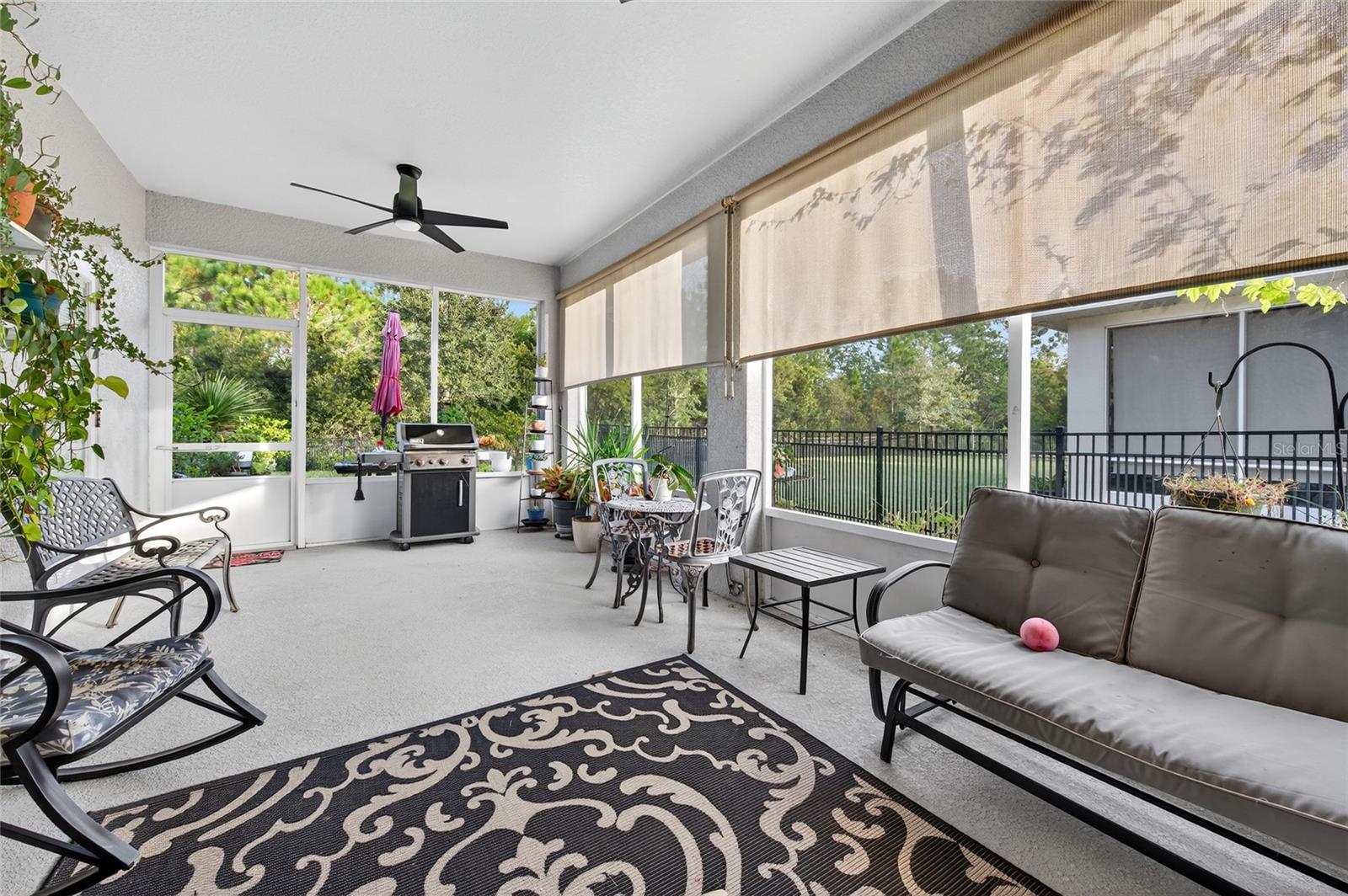 Image 37 of 40 For 42 Huntington Place