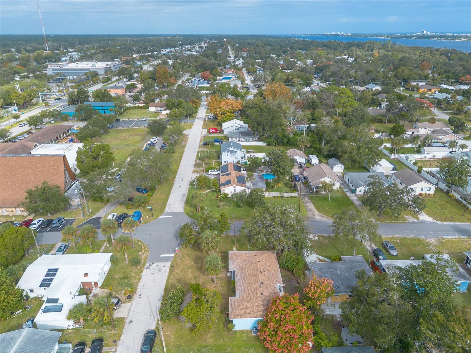 Image 25 of 29 For 1147 Holly Avenue