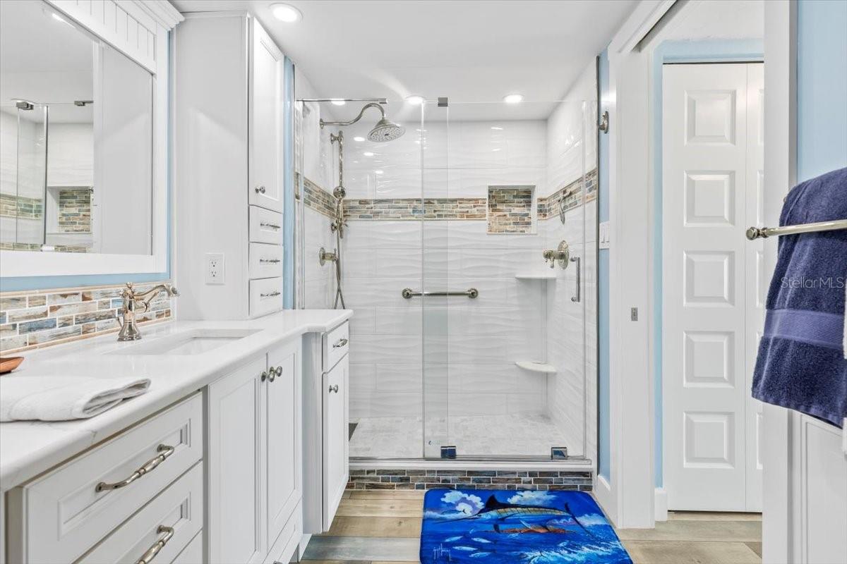 Image 13 of 31 For 503 Causeway  3010