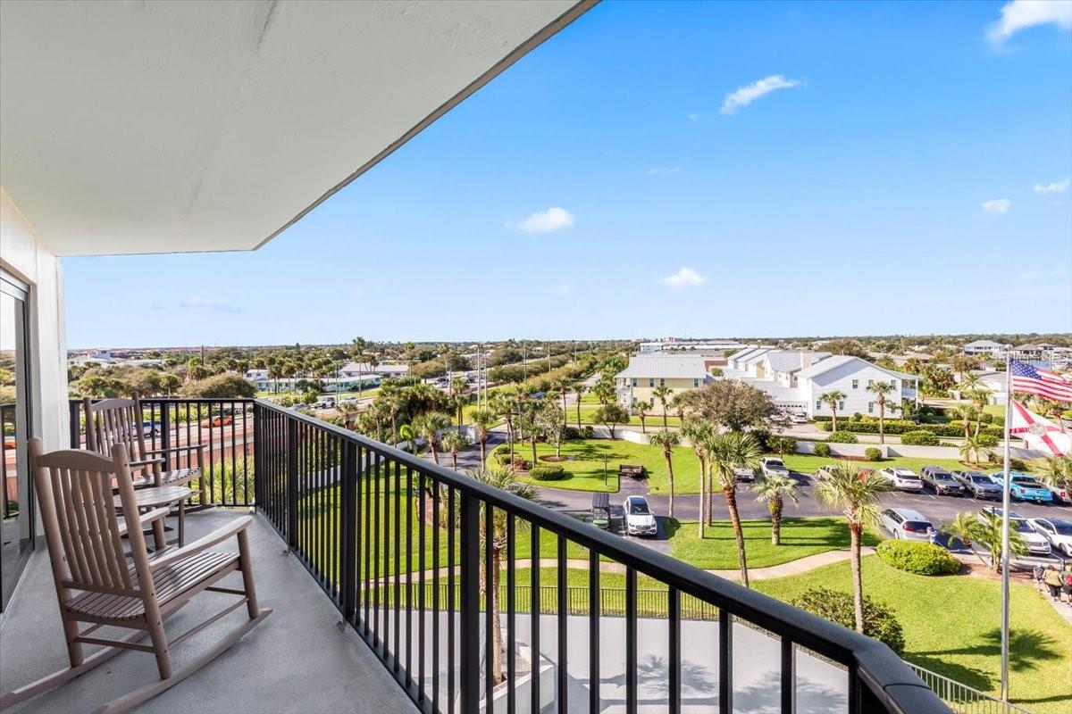 Image 17 of 31 For 503 Causeway  3010