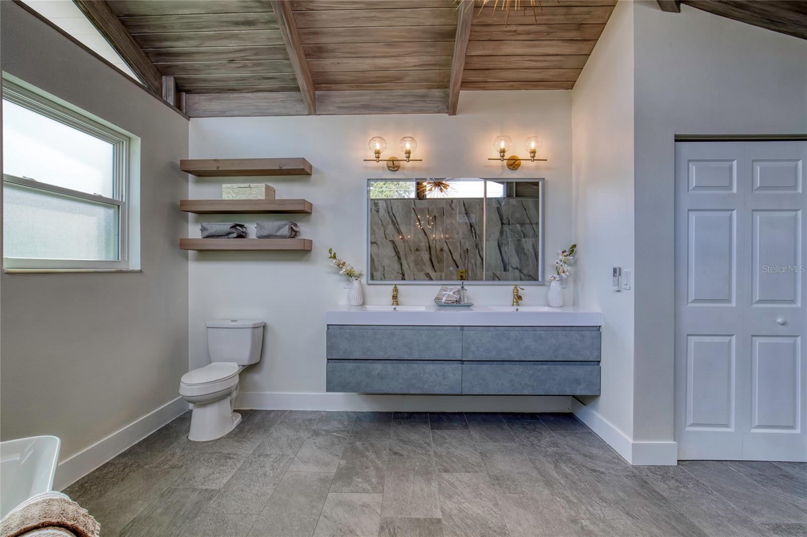 Image 24 of 53 For 14 Sunset Terrace