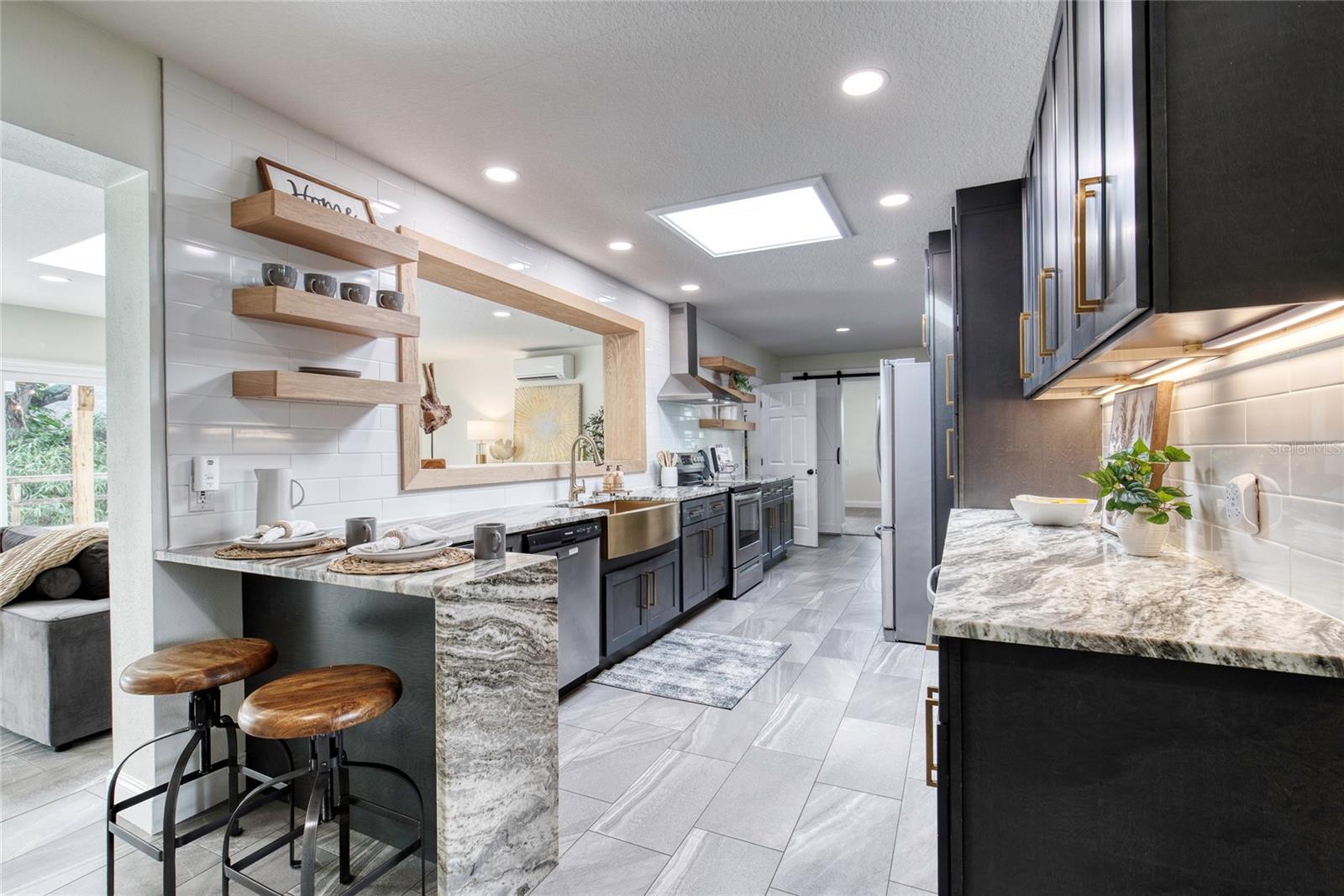 Image 9 of 53 For 14 Sunset Terrace