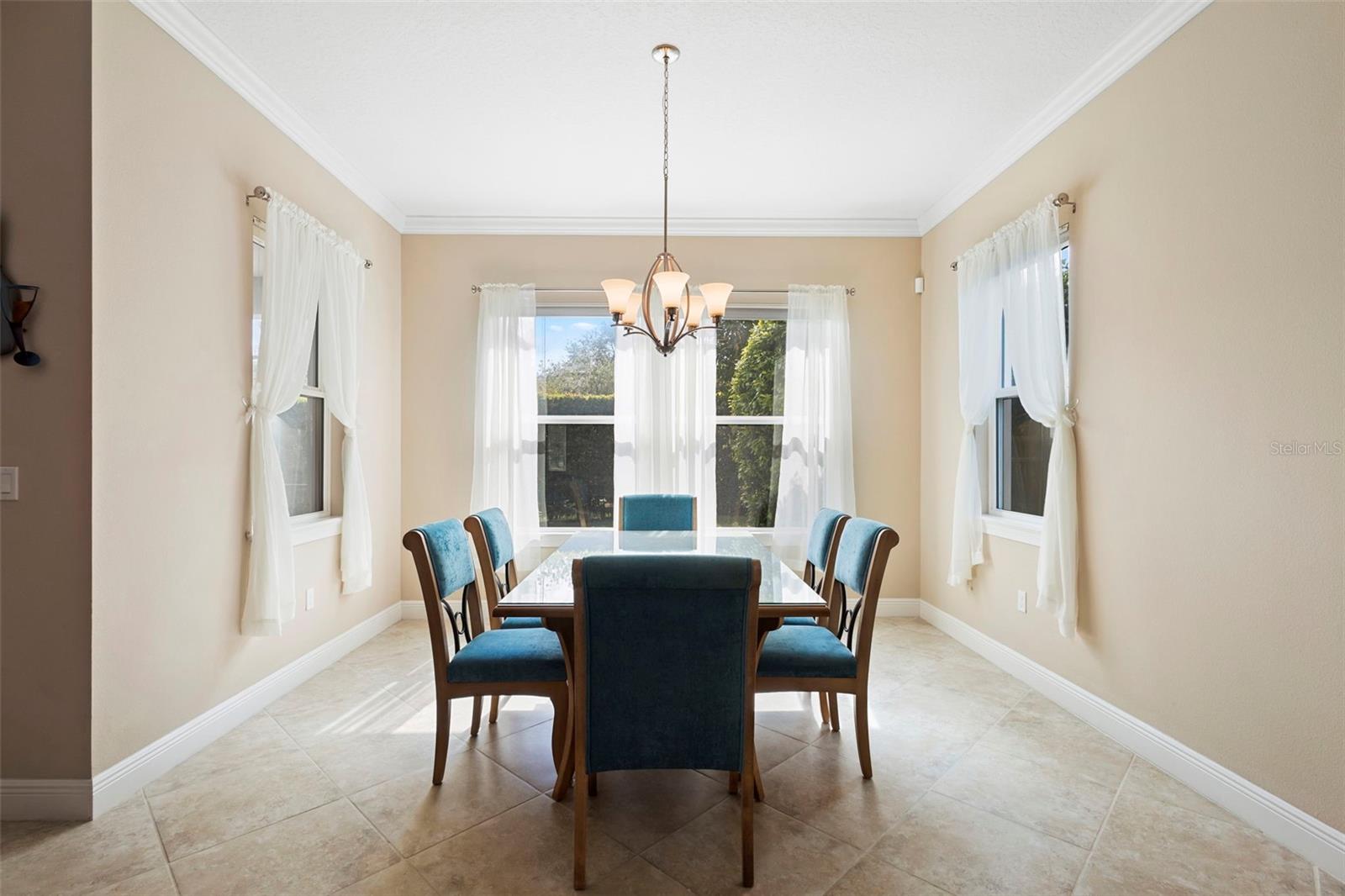 Image 17 of 51 For 108 Bedford Court