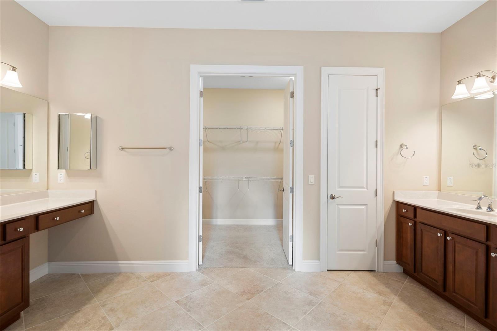 Image 28 of 51 For 108 Bedford Court