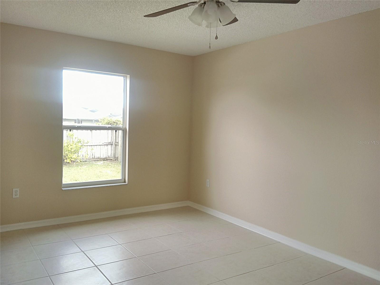 Image 24 of 44 For 1074 Wilmington Drive