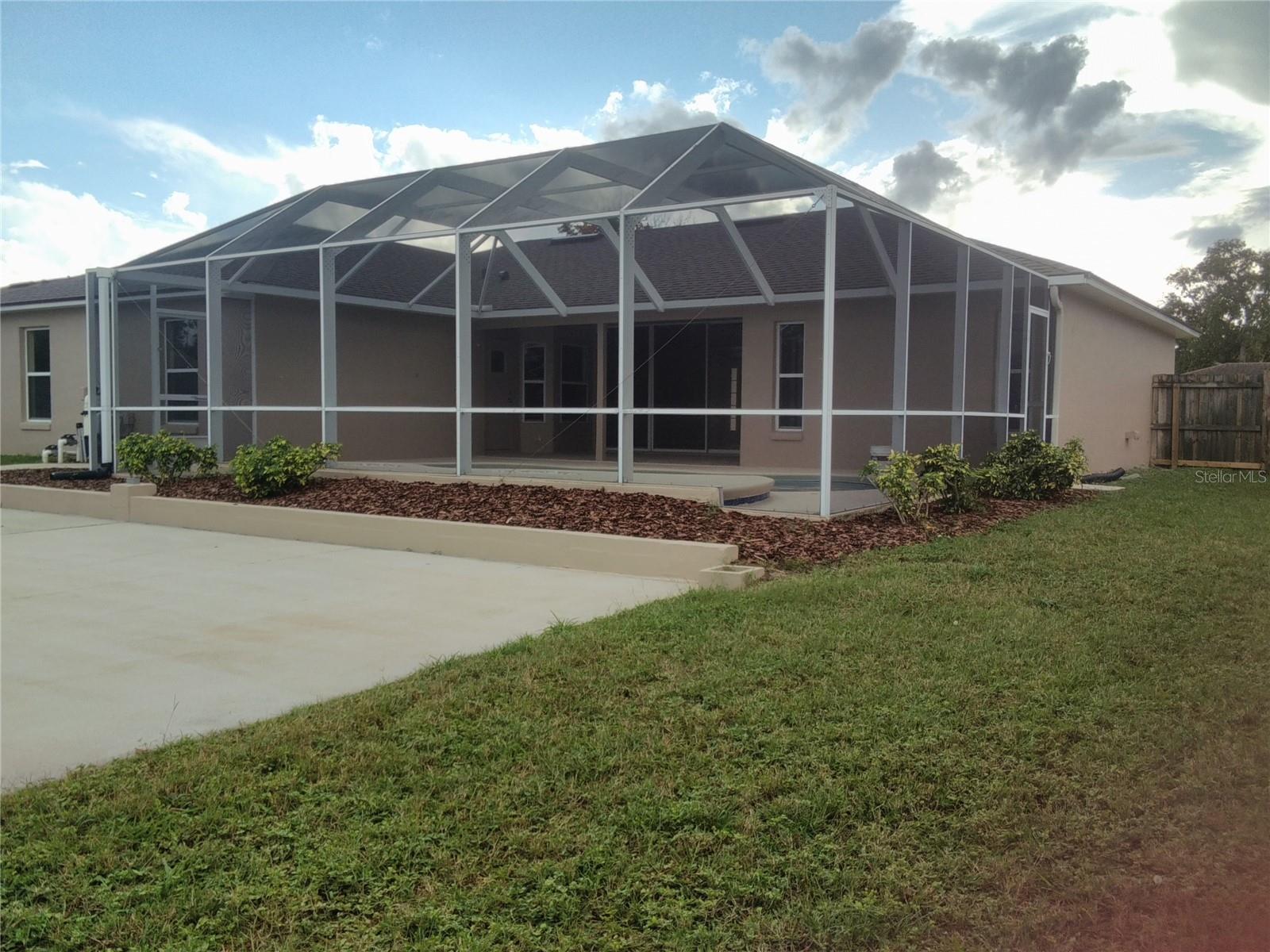 Image 39 of 44 For 1074 Wilmington Drive