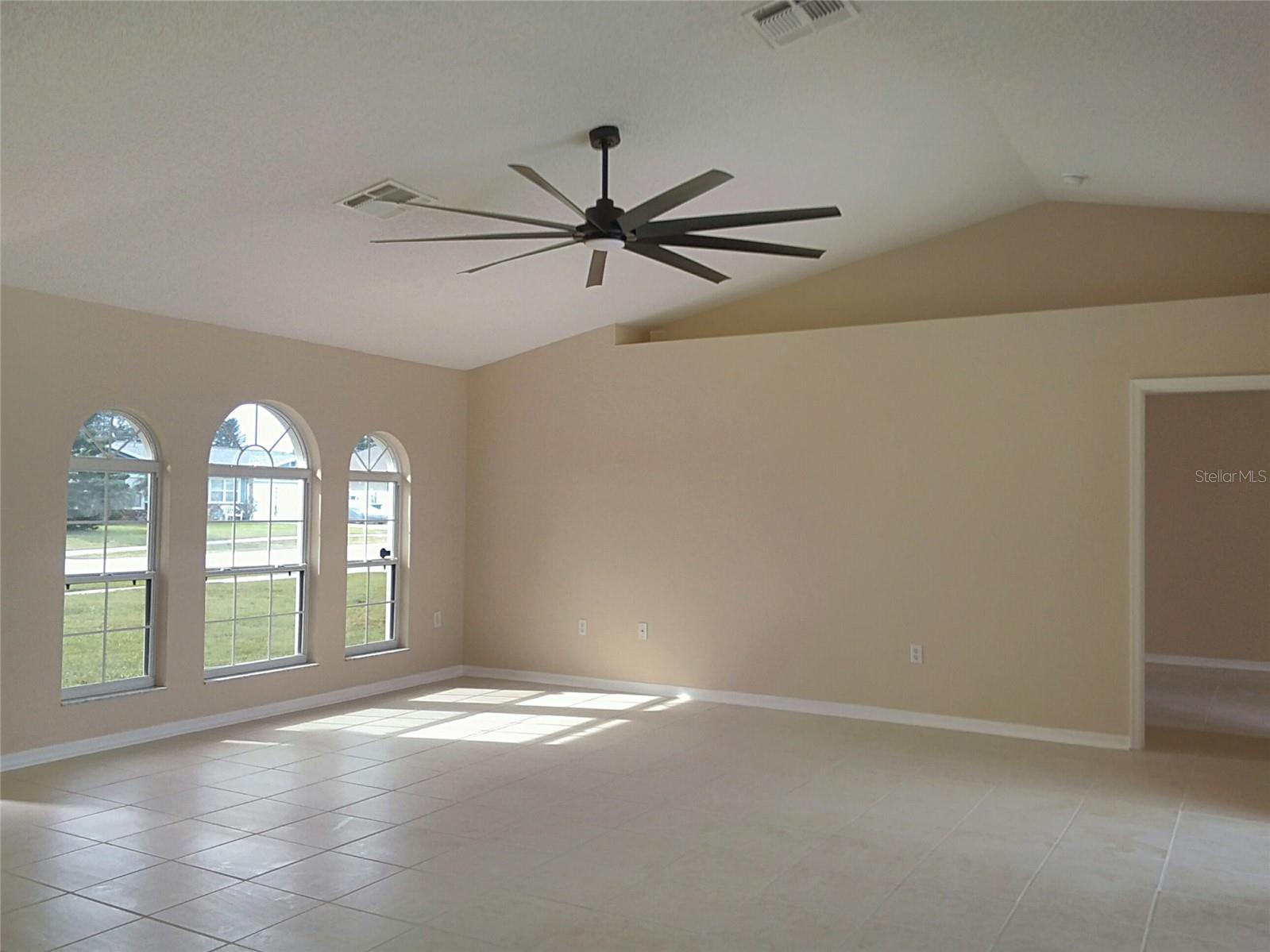 Image 8 of 44 For 1074 Wilmington Drive