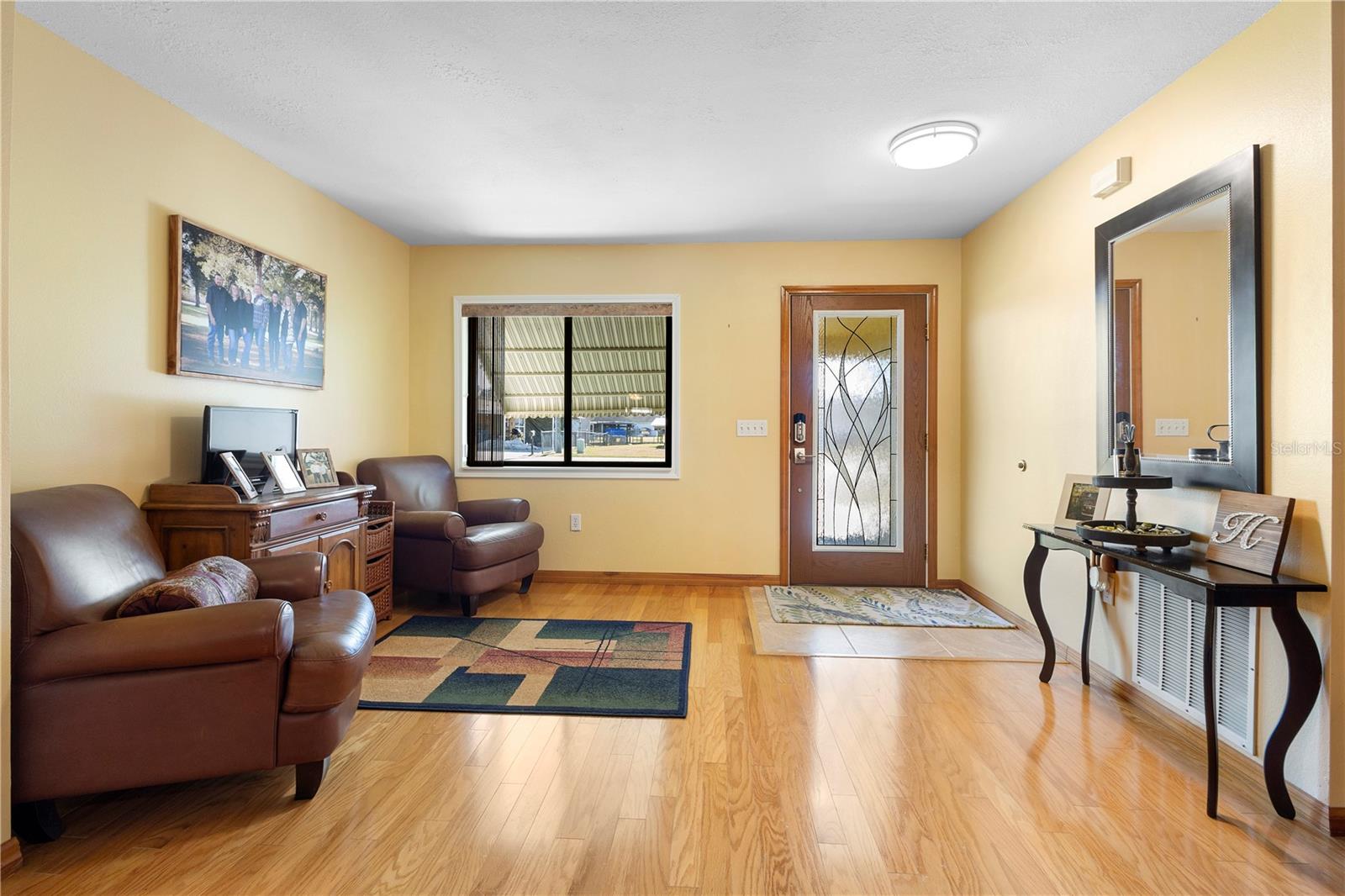 Image 11 of 45 For 1614 Paradise Lane