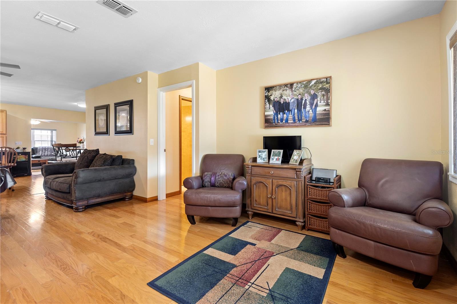 Image 13 of 45 For 1614 Paradise Lane