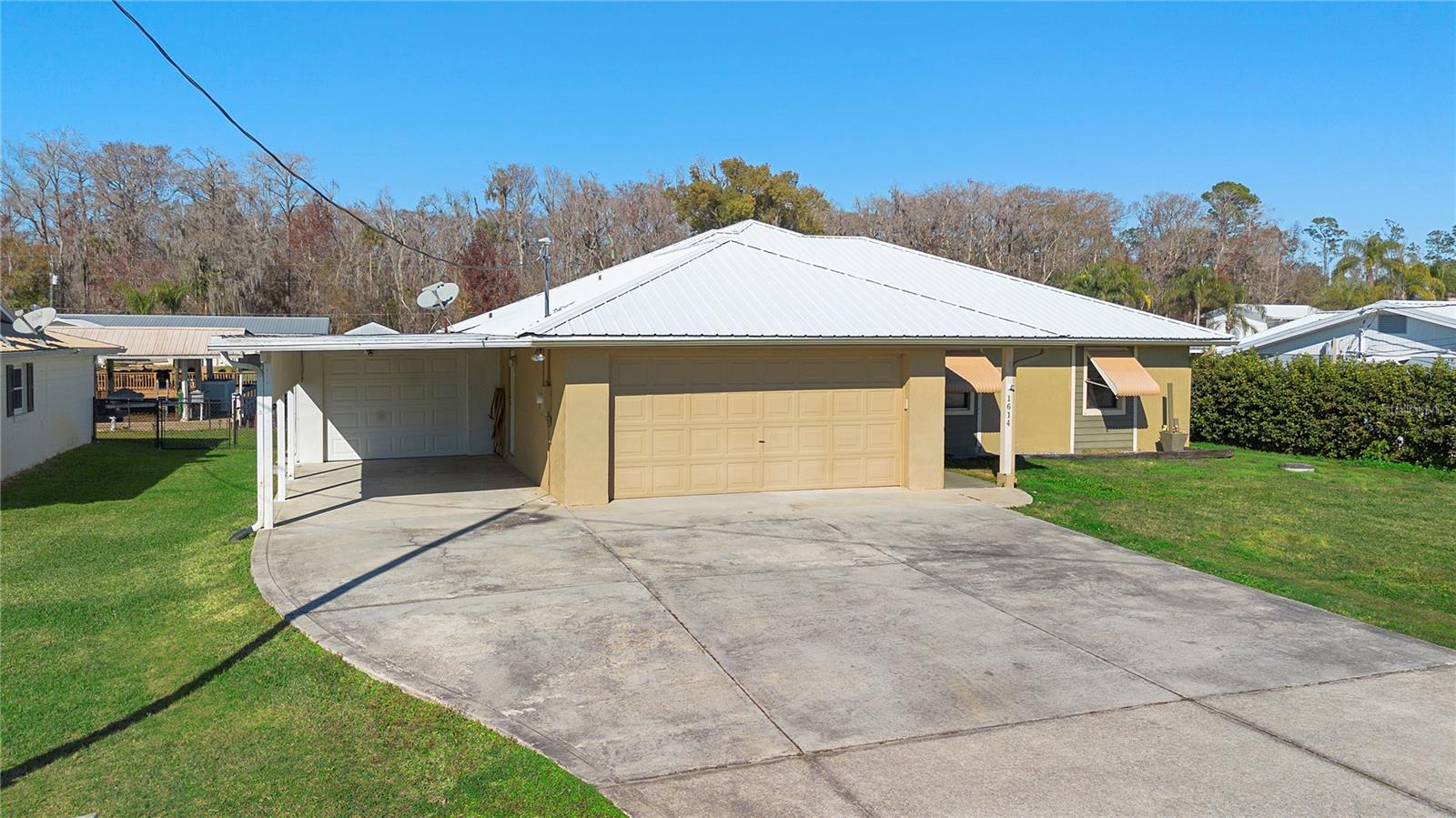 Image 3 of 45 For 1614 Paradise Lane