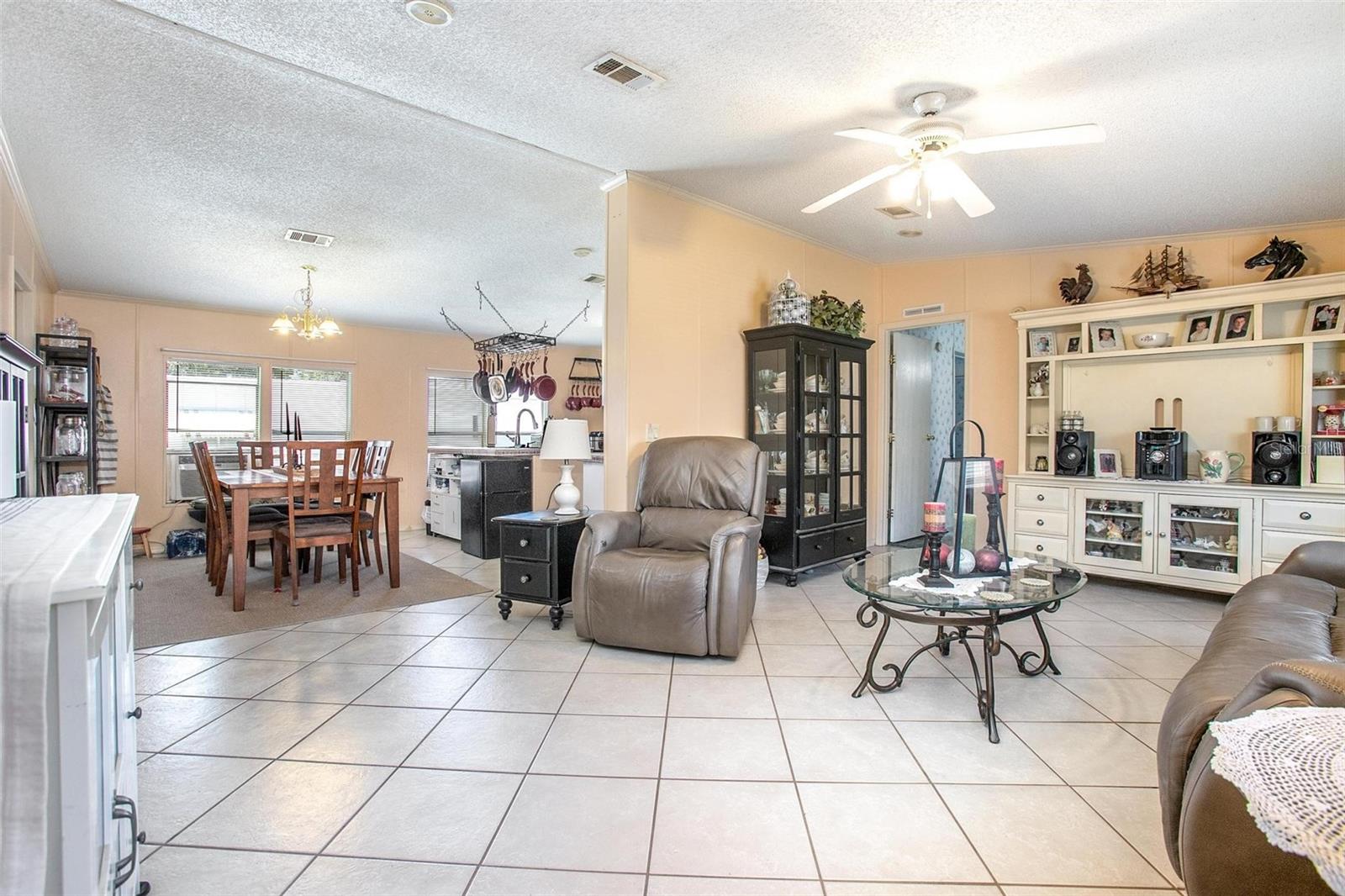 Listing photo id 1 for 1279 Vagabond Drive