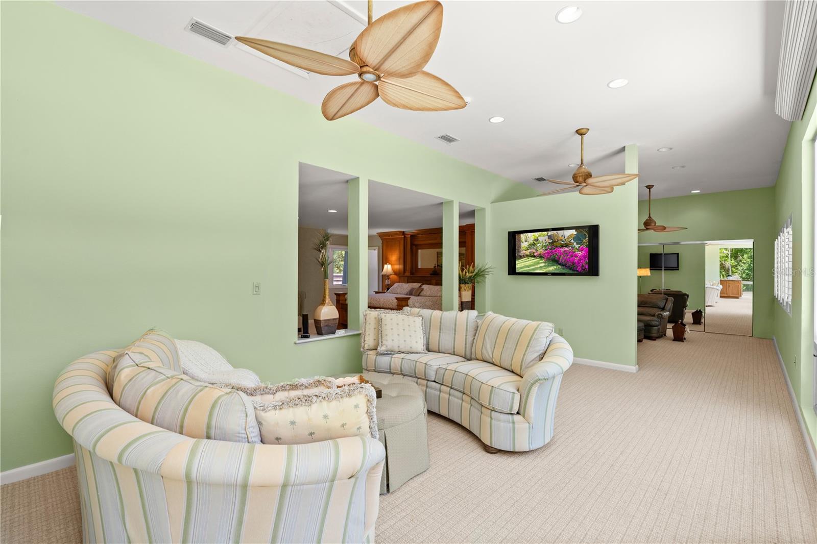 Image 20 of 87 For 1010-1020 Big Tree Road