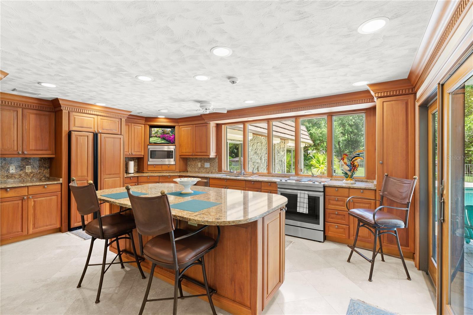 Image 25 of 87 For 1010-1020 Big Tree Road