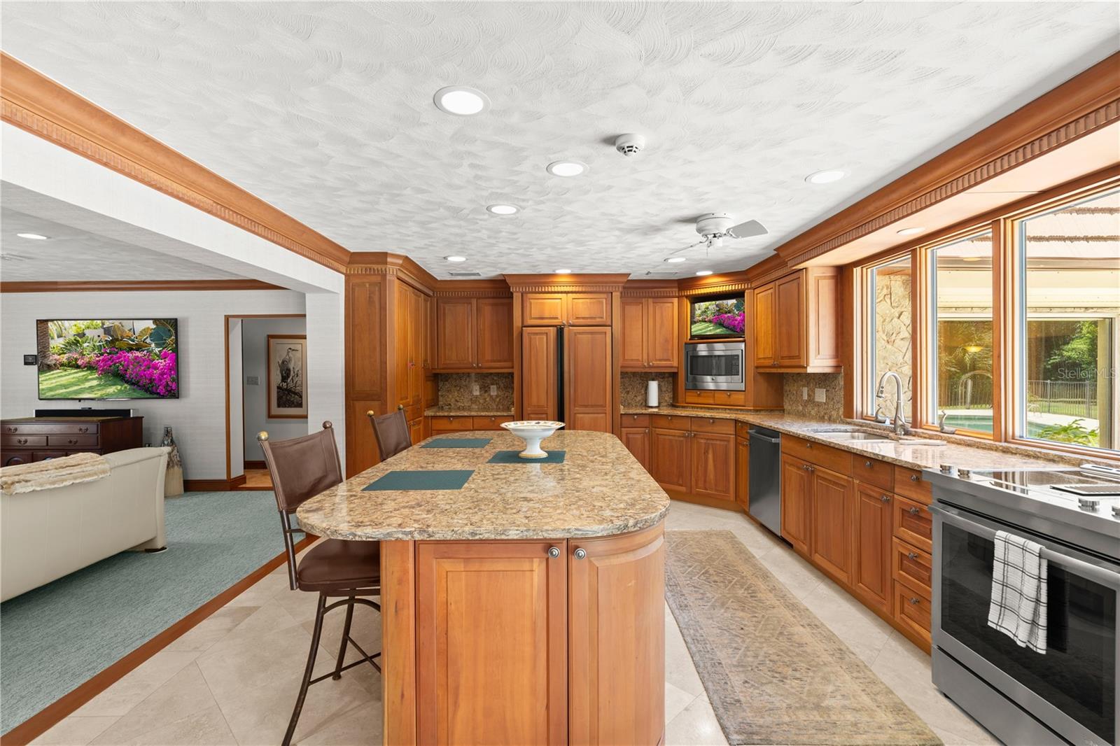 Image 26 of 87 For 1010-1020 Big Tree Road