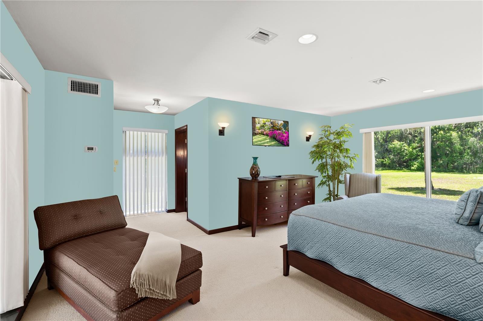 Image 29 of 87 For 1010-1020 Big Tree Road