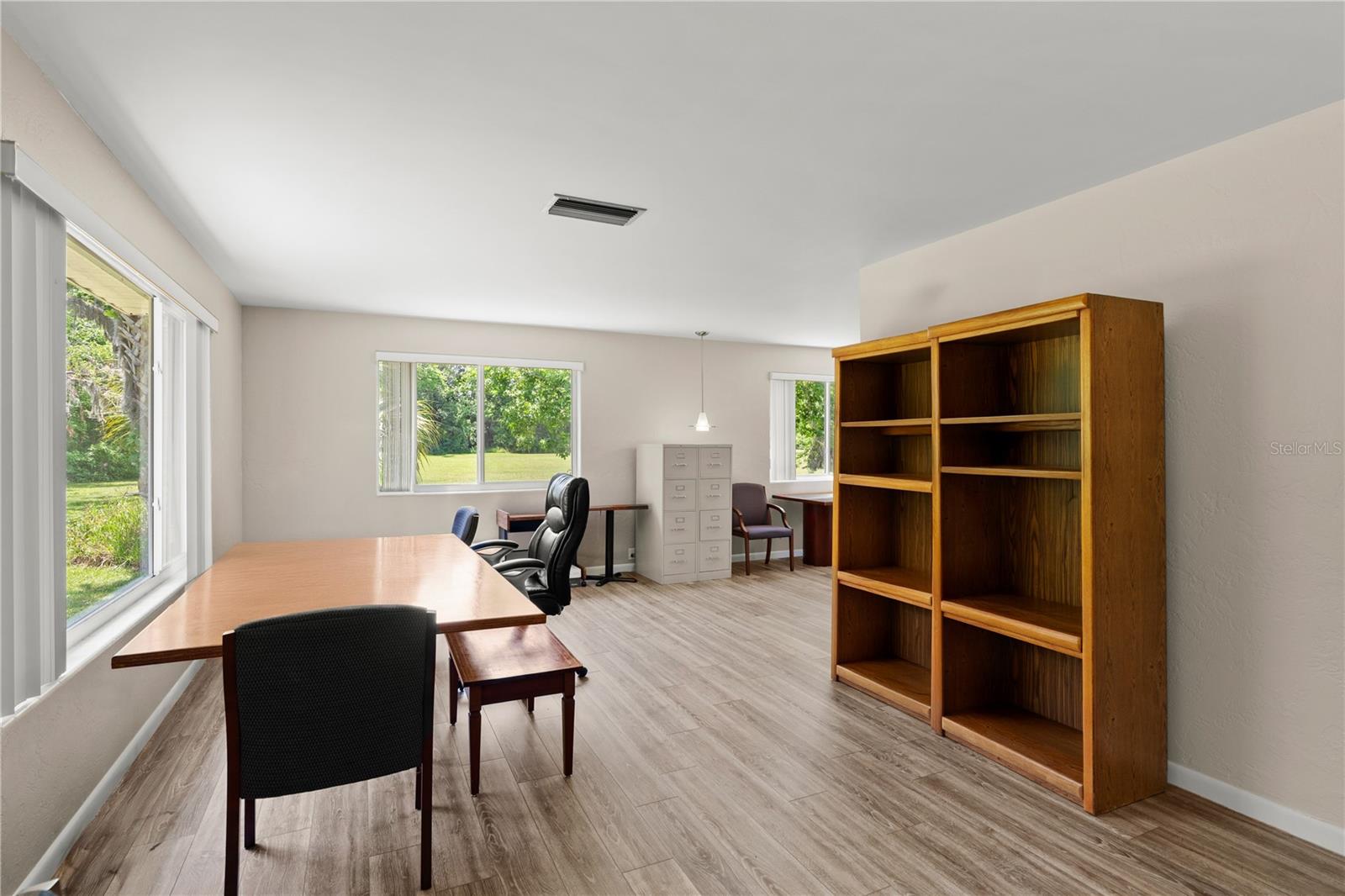 Image 74 of 87 For 1010-1020 Big Tree Road