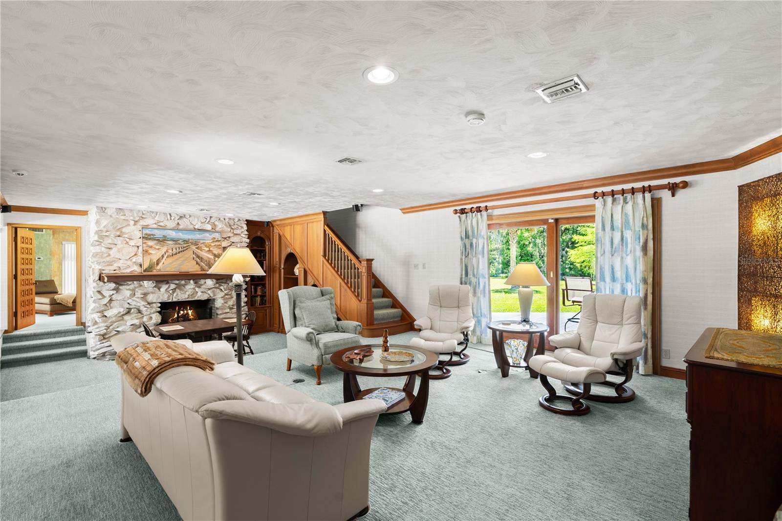 Image 9 of 87 For 1010-1020 Big Tree Road