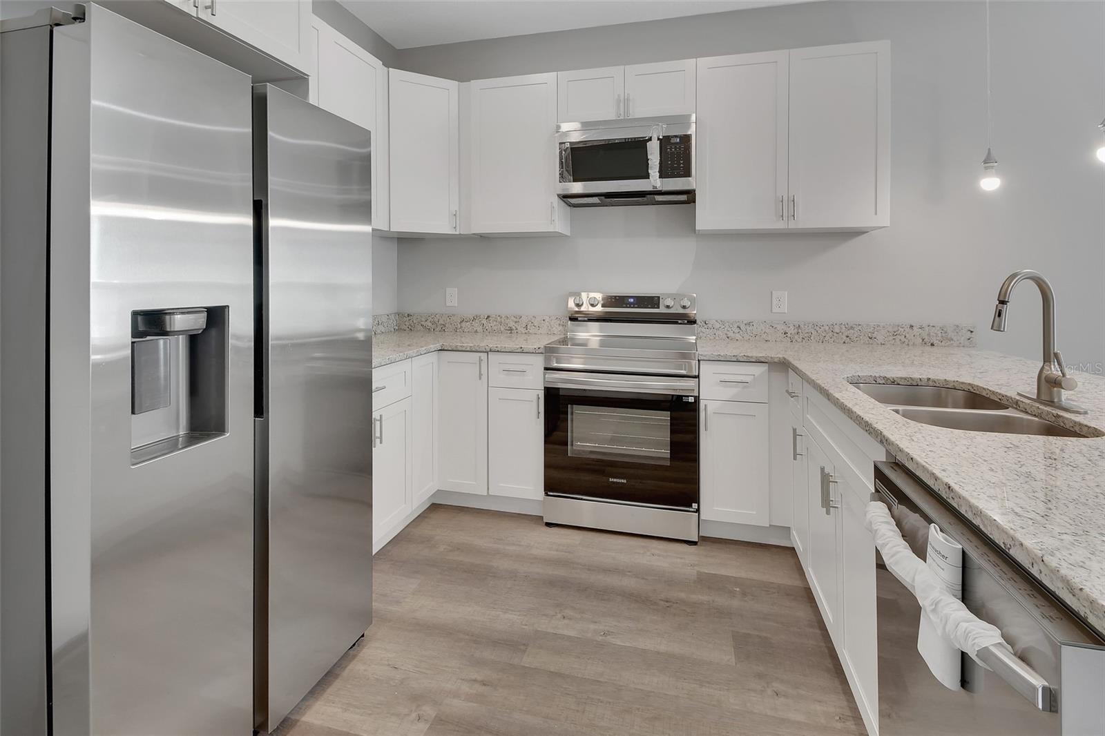 Image 7 of 27 For 1303 Thompson Street