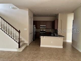 Image 4 of 22 For 727 Aldenham Lane