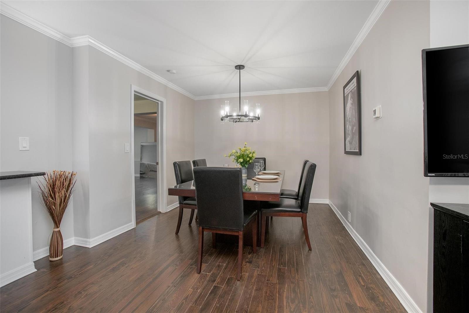 Image 10 of 40 For 334 Howry Avenue