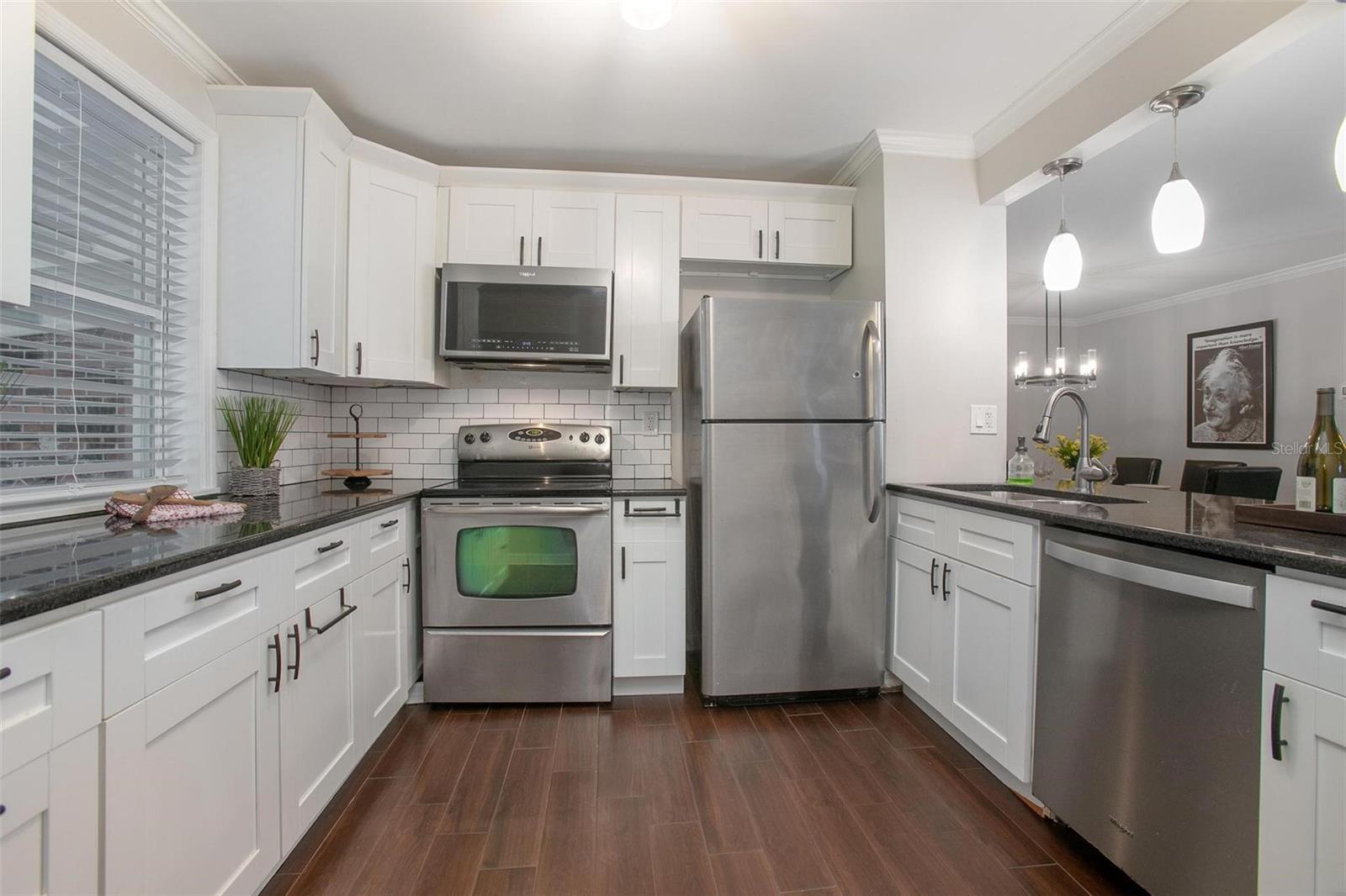 Image 12 of 40 For 334 Howry Avenue